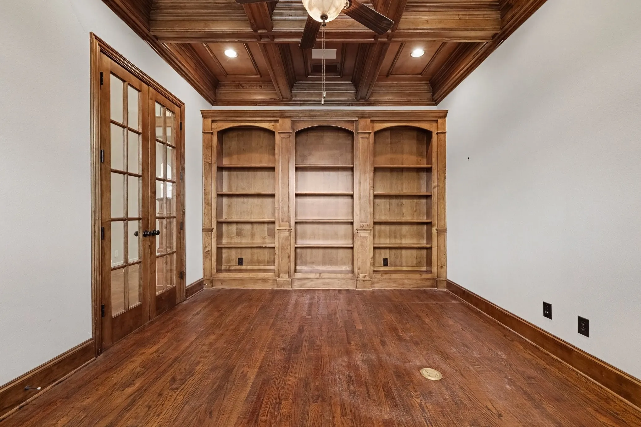 Single Family Residence For Sale in Collin County , 408 Blue Ridge Court, Allen, Texas 75013, 4 Bedroom, 5 Bathroom, 3 Garage spaces, 4,440 Sqft, built in 2010, mls#21368428, Real Estate Agent in Allen, Homes For Sale in Collin county, Homes For Sale in Allen, Realtor in Allen Texas, Real Estate Brokerage Independent Realty Texas, Luminita Cordes Realtor