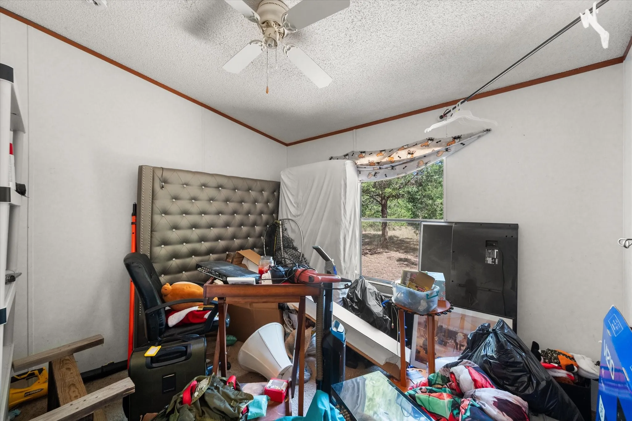 Manufactured Home For Sale in Navarro County , 605 SE County Road 3124c, Corsicana, Texas 75109, 3 Bedroom, 2 Bathroom, Garage spaces, 1,232 Sqft, built in 2004, mls#21367418, Real Estate Agent in Corsicana, Homes For Sale in Navarro county, Homes For Sale in Corsicana, Realtor in Corsicana Texas, Real Estate Brokerage Independent Realty Texas, Luminita Cordes Realtor