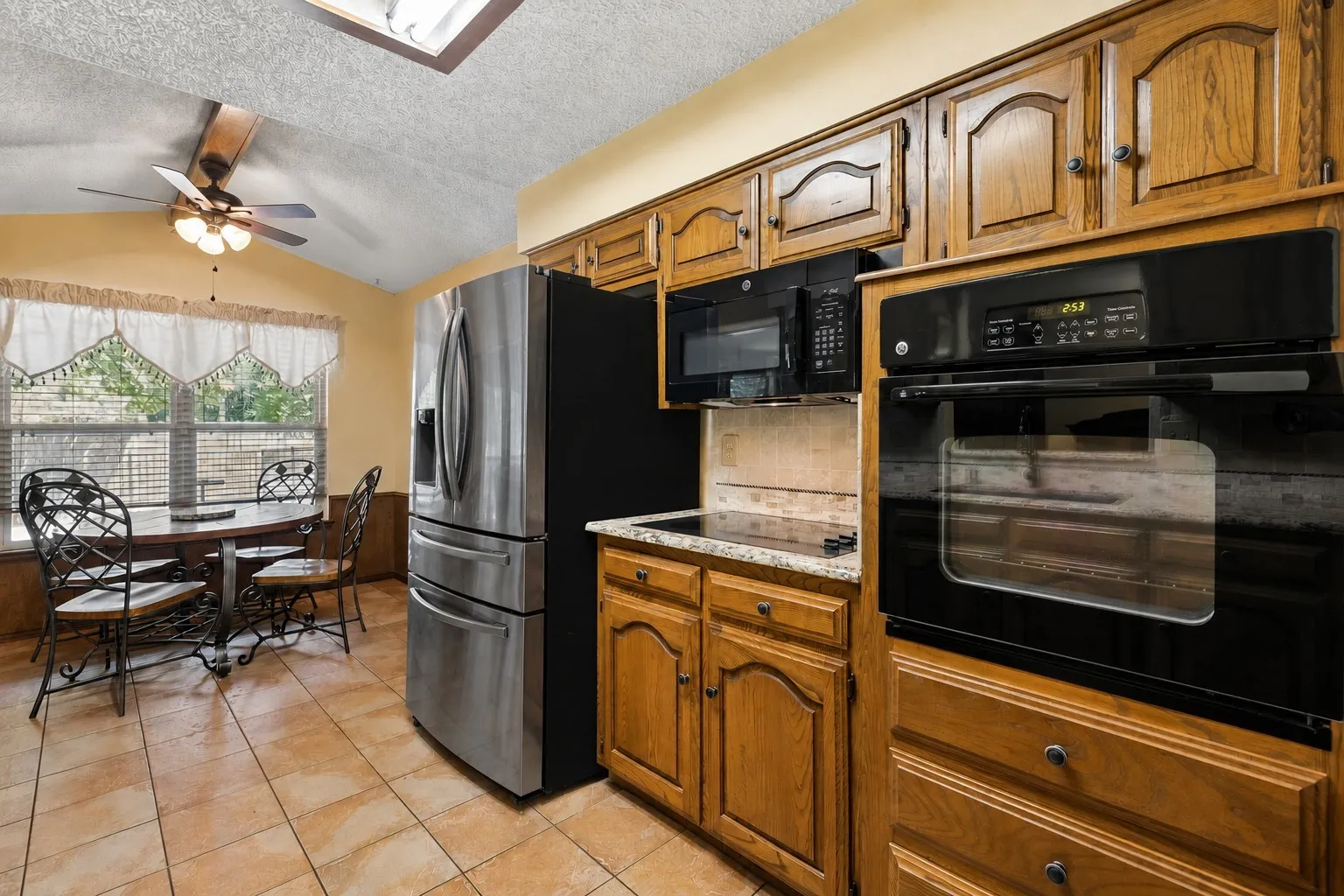 Single Family Residence For Sale in Dallas County , 1310 Merrimac Trail, Garland, Texas 75043, 4 Bedroom, 2 Bathroom, 2 Garage spaces, 1,786 Sqft, built in 1976, mls#21368040, Real Estate Agent in Garland, Homes For Sale in Dallas county, Homes For Sale in Garland, Realtor in Garland Texas, Real Estate Brokerage Independent Realty Texas, Luminita Cordes Realtor