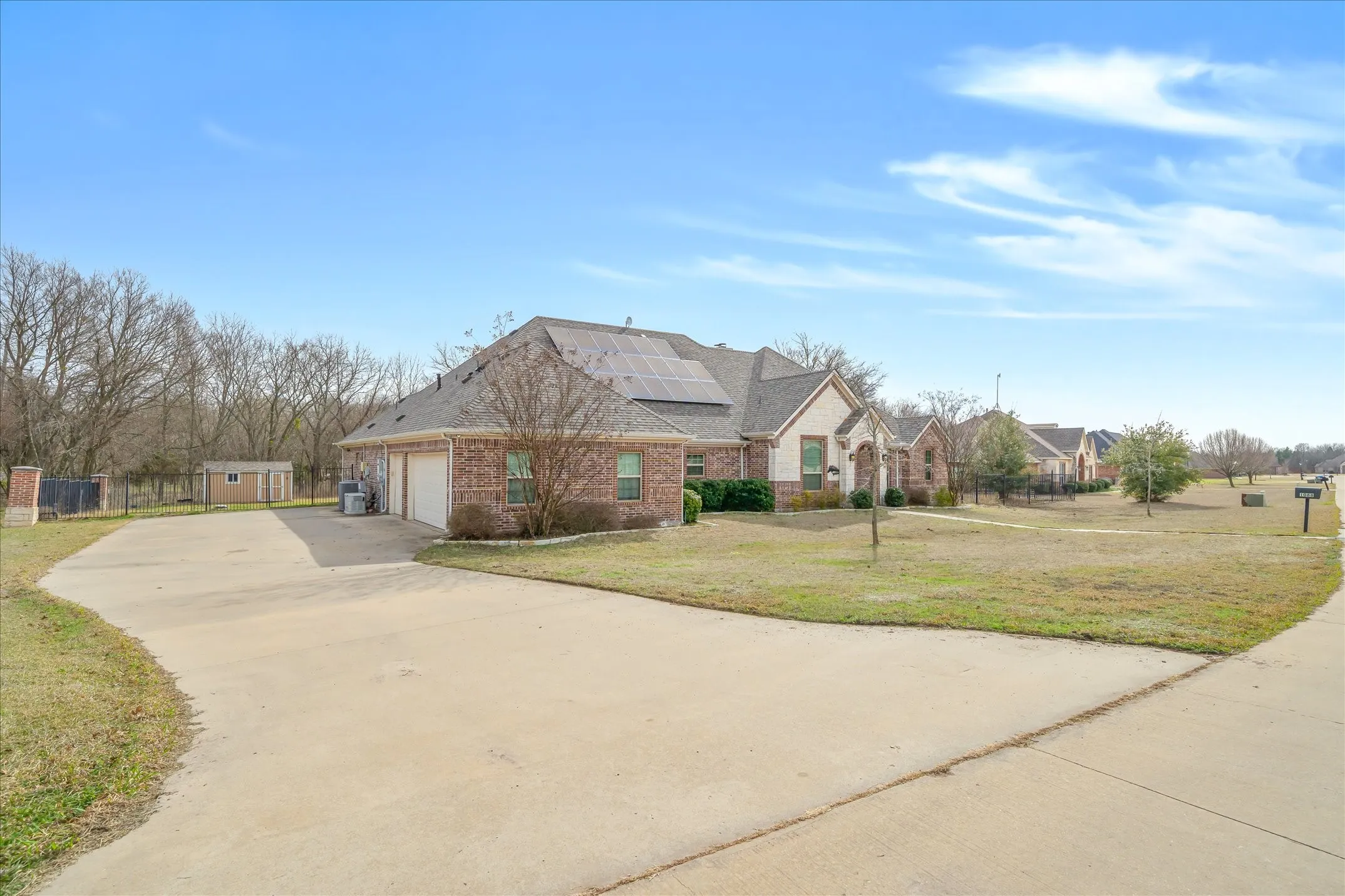 Single Family Residence For Sale in Collin County , 1088 Stephen Court, Farmersville, Texas 75442, 3 Bedroom, 3 Bathroom, 3 Garage spaces, 2,922 Sqft, built in 2015, mls#21368474, Real Estate Agent in Farmersville, Homes For Sale in Collin county, Homes For Sale in Farmersville, Realtor in Farmersville Texas, Real Estate Brokerage Independent Realty Texas, Luminita Cordes Realtor