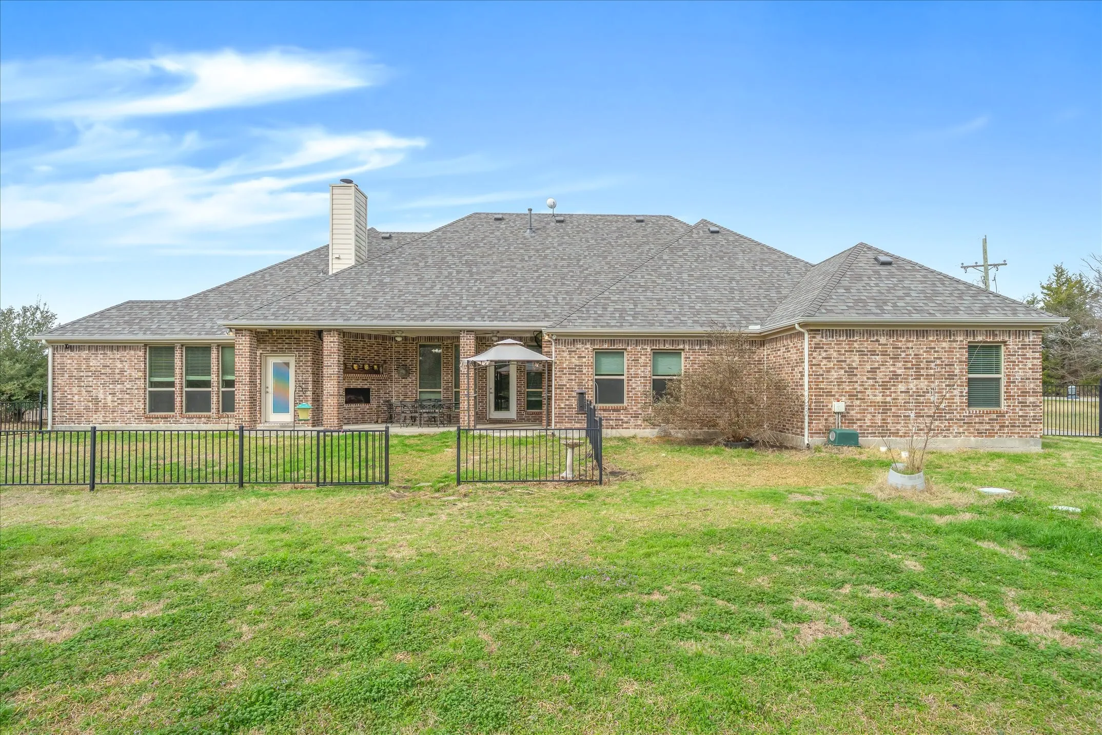 Single Family Residence For Sale in Collin County , 1088 Stephen Court, Farmersville, Texas 75442, 3 Bedroom, 3 Bathroom, 3 Garage spaces, 2,922 Sqft, built in 2015, mls#21368474, Real Estate Agent in Farmersville, Homes For Sale in Collin county, Homes For Sale in Farmersville, Realtor in Farmersville Texas, Real Estate Brokerage Independent Realty Texas, Luminita Cordes Realtor