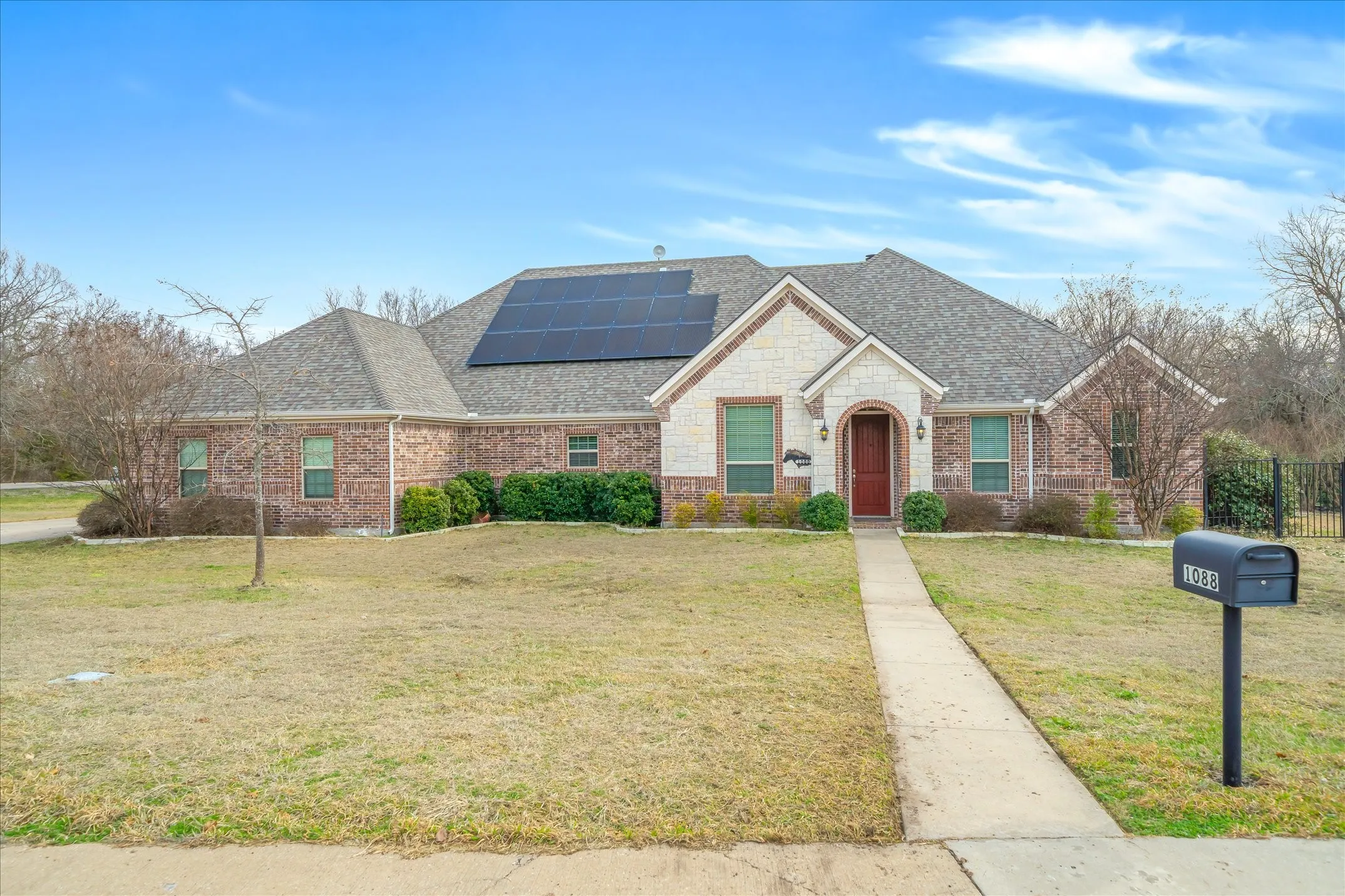 Single Family Residence For Sale in Collin County , 1088 Stephen Court, Farmersville, Texas 75442, 3 Bedroom, 3 Bathroom, 3 Garage spaces, 2,922 Sqft, built in 2015, mls#21368474, Real Estate Agent in Farmersville, Homes For Sale in Collin county, Homes For Sale in Farmersville, Realtor in Farmersville Texas, Real Estate Brokerage Independent Realty Texas, Luminita Cordes Realtor