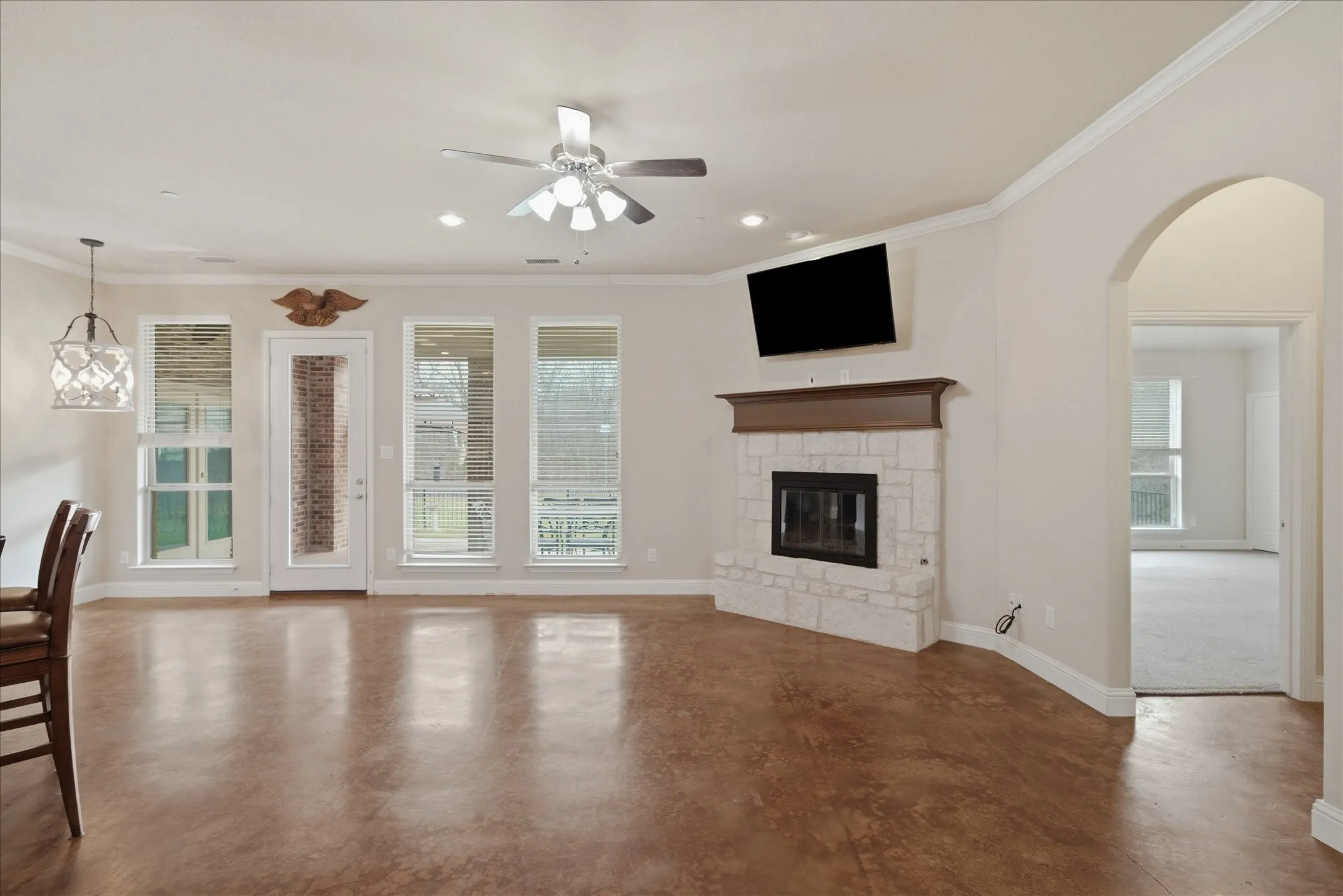 Single Family Residence For Sale in Collin County , 1088 Stephen Court, Farmersville, Texas 75442, 3 Bedroom, 3 Bathroom, 3 Garage spaces, 2,922 Sqft, built in 2015, mls#21368474, Real Estate Agent in Farmersville, Homes For Sale in Collin county, Homes For Sale in Farmersville, Realtor in Farmersville Texas, Real Estate Brokerage Independent Realty Texas, Luminita Cordes Realtor