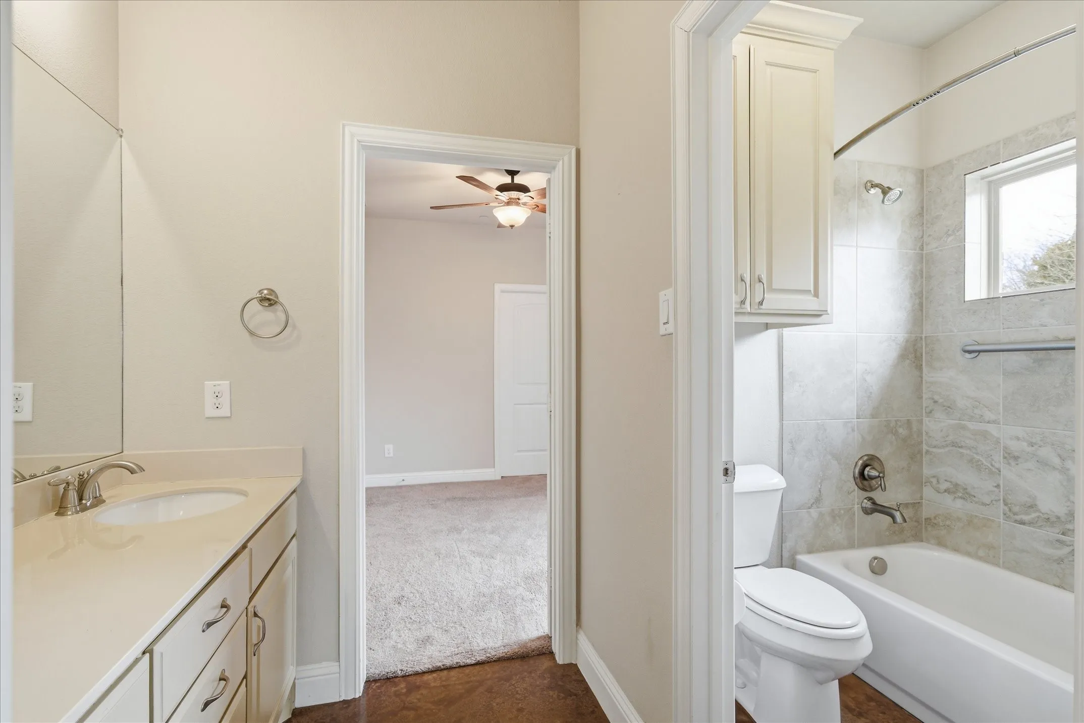 Single Family Residence For Sale in Collin County , 1088 Stephen Court, Farmersville, Texas 75442, 3 Bedroom, 3 Bathroom, 3 Garage spaces, 2,922 Sqft, built in 2015, mls#21368474, Real Estate Agent in Farmersville, Homes For Sale in Collin county, Homes For Sale in Farmersville, Realtor in Farmersville Texas, Real Estate Brokerage Independent Realty Texas, Luminita Cordes Realtor