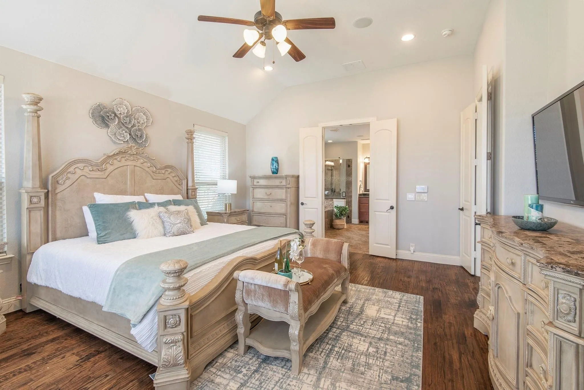 Single Family Residence For Sale in Collin County , 10205 Savoy Drive, Plano, Texas 75025, 5 Bedroom, 5 Bathroom, 2 Garage spaces, 3,758 Sqft, built in 2013, mls#21368437, Real Estate Agent in Plano, Homes For Sale in Collin county, Homes For Sale in Plano, Realtor in Plano Texas, Real Estate Brokerage Independent Realty Texas, Luminita Cordes Realtor