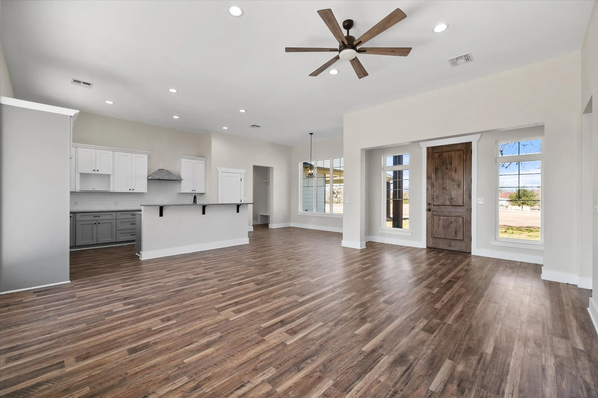 Single Family Residence For Rent in Navarro County , 4003 Nettle Road, Streetman, Texas 75859, 3 Bedroom, 2 Bathroom, Garage spaces, 1,767 Sqft, built in 2023, mls#21362914, Real Estate Agent in Streetman, Homes For Rent in Navarro county, Homes For Rent in Streetman, Realtor in Streetman Texas, Real Estate Brokerage Independent Realty Texas, Luminita Cordes Realtor