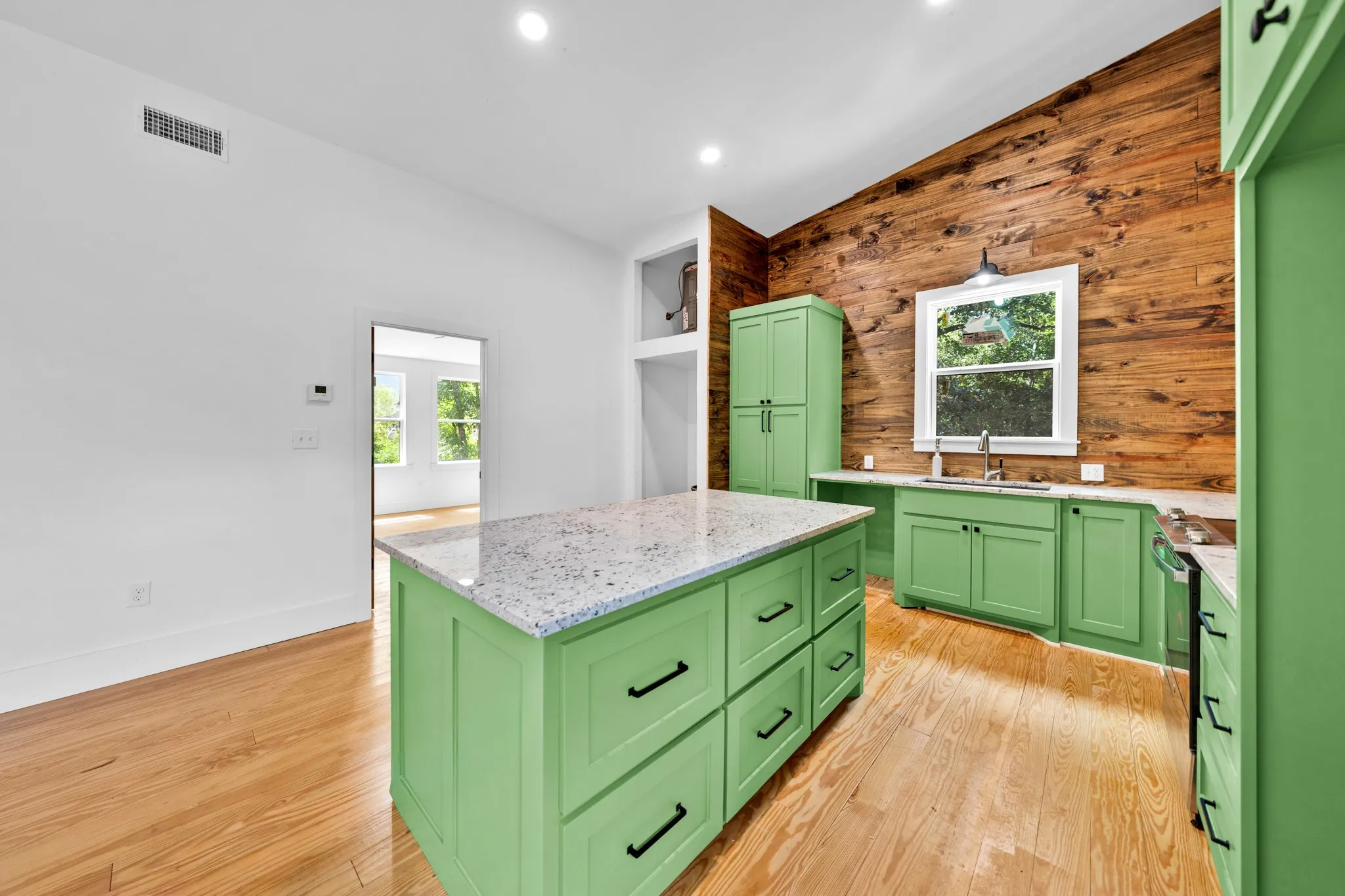 Improved Land For Sale in Leon County , 000 Private Road 1425, Centerville, Texas 75833, 0, 0, Garage spaces, 0 Sqft, built in 0, mls#21368489, Real Estate Agent in Centerville, Homes For Sale in Leon county, Homes For Sale in Centerville, Realtor in Centerville Texas, Real Estate Brokerage Independent Realty Texas, Luminita Cordes Realtor