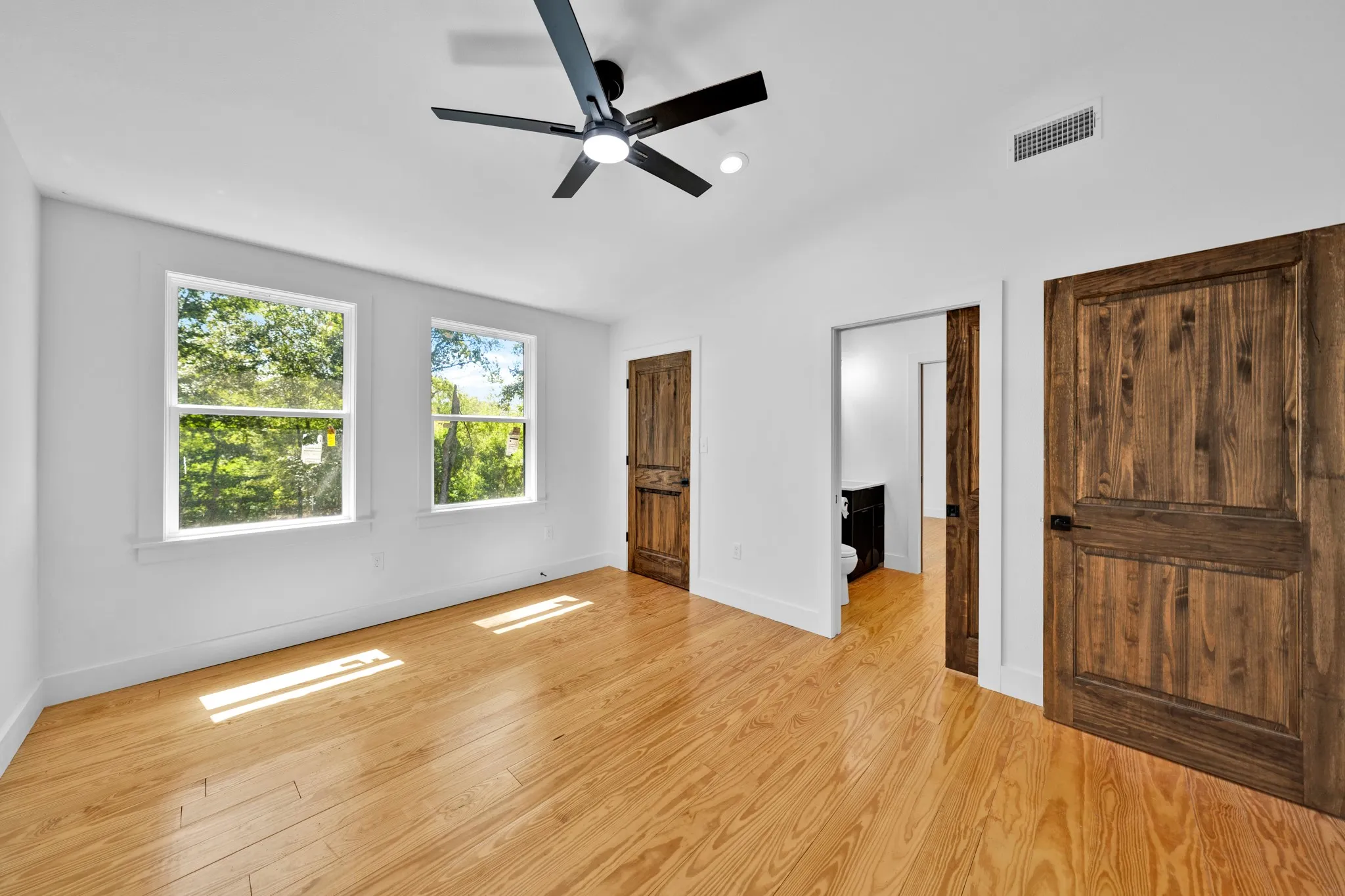 Improved Land For Sale in Leon County , 000 Private Road 1425, Centerville, Texas 75833, 0, 0, Garage spaces, 0 Sqft, built in 0, mls#21368489, Real Estate Agent in Centerville, Homes For Sale in Leon county, Homes For Sale in Centerville, Realtor in Centerville Texas, Real Estate Brokerage Independent Realty Texas, Luminita Cordes Realtor