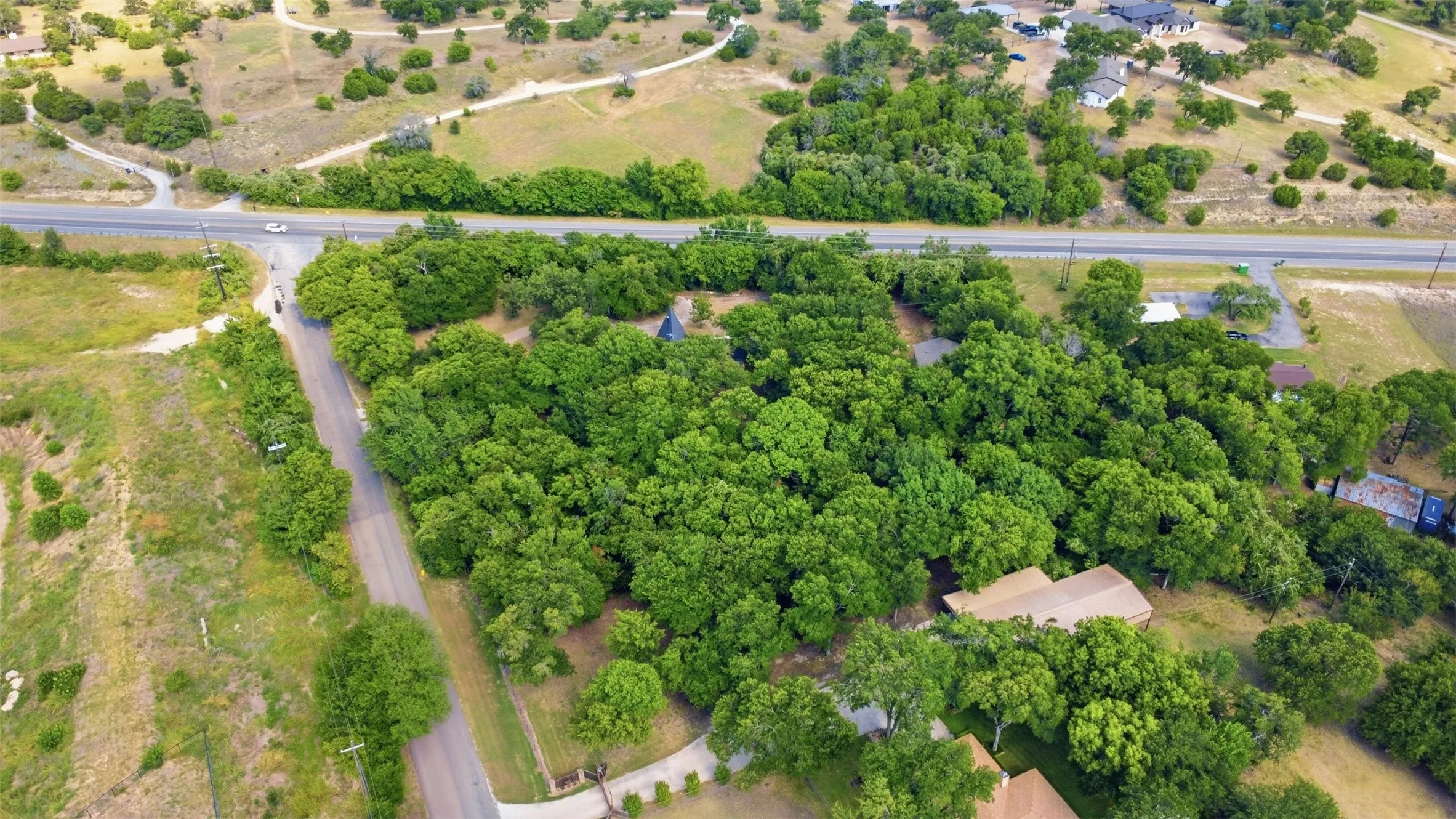 Single Family Residence For Rent in Parker County , 103 #A Calhoun Bend, Azle, Texas 76020, 3 Bedroom, 3 Bathroom, 2 Garage spaces, 1,700 Sqft, built in 1984, mls#21366886, Real Estate Agent in Azle, Homes For Rent in Parker county, Homes For Rent in Azle, Realtor in Azle Texas, Real Estate Brokerage Independent Realty Texas, Luminita Cordes Realtor