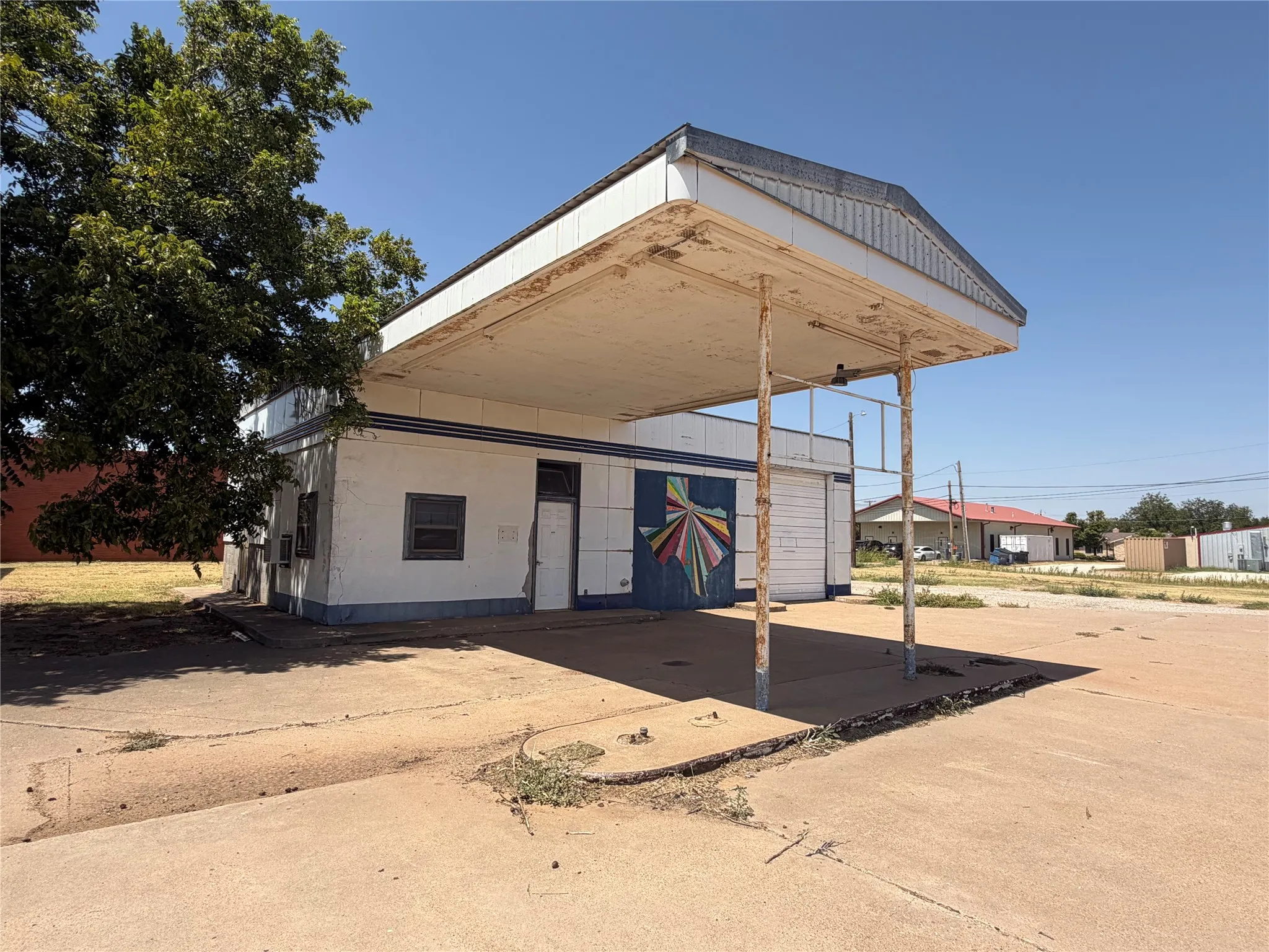 Office For Sale in Knox County , 221 N Birch Avenue, Munday, Texas 76380, 0, 0, Garage spaces, 0 Sqft, built in 1970, mls#21368490, Real Estate Agent in Munday, Homes For Sale in Knox county, Homes For Sale in Munday, Realtor in Munday Texas, Real Estate Brokerage Independent Realty Texas, Luminita Cordes Realtor