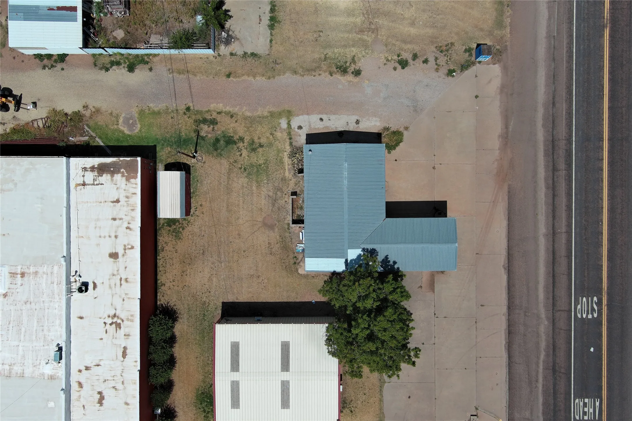 Office For Sale in Knox County , 221 N Birch Avenue, Munday, Texas 76380, 0, 0, Garage spaces, 0 Sqft, built in 1970, mls#21368490, Real Estate Agent in Munday, Homes For Sale in Knox county, Homes For Sale in Munday, Realtor in Munday Texas, Real Estate Brokerage Independent Realty Texas, Luminita Cordes Realtor