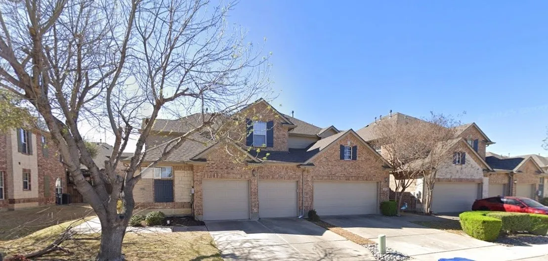 Townhouse For Rent in Denton County , 1828 Branch Trail, Carrollton, Texas 75007, 3 Bedroom, 3 Bathroom, 2 Garage spaces, 1,667 Sqft, built in 2004, mls#21368503, Real Estate Agent in Carrollton, Homes For Rent in Denton county, Homes For Rent in Carrollton, Realtor in Carrollton Texas, Real Estate Brokerage Independent Realty Texas, Luminita Cordes Realtor