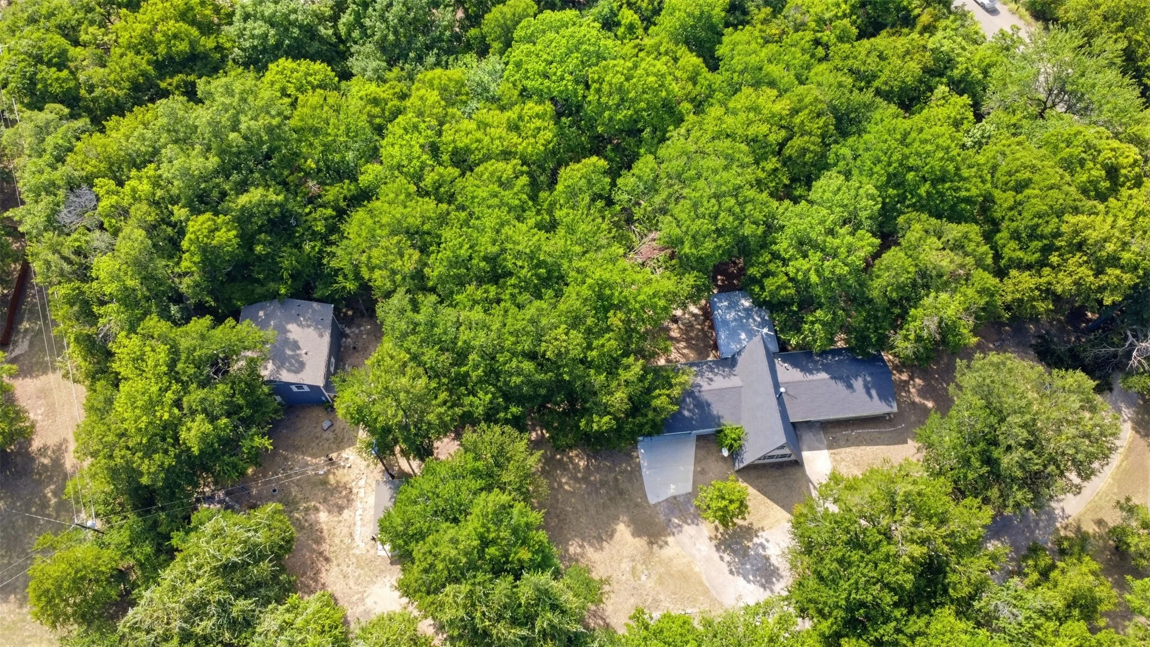 Single Family Residence For Rent in Parker County , 103 #B Calhoun Bend, Azle, Texas 76020, 3 Bedroom, 3 Bathroom, Garage spaces, 1,680 Sqft, built in 1984, mls#21368507, Real Estate Agent in Azle, Homes For Rent in Parker county, Homes For Rent in Azle, Realtor in Azle Texas, Real Estate Brokerage Independent Realty Texas, Luminita Cordes Realtor