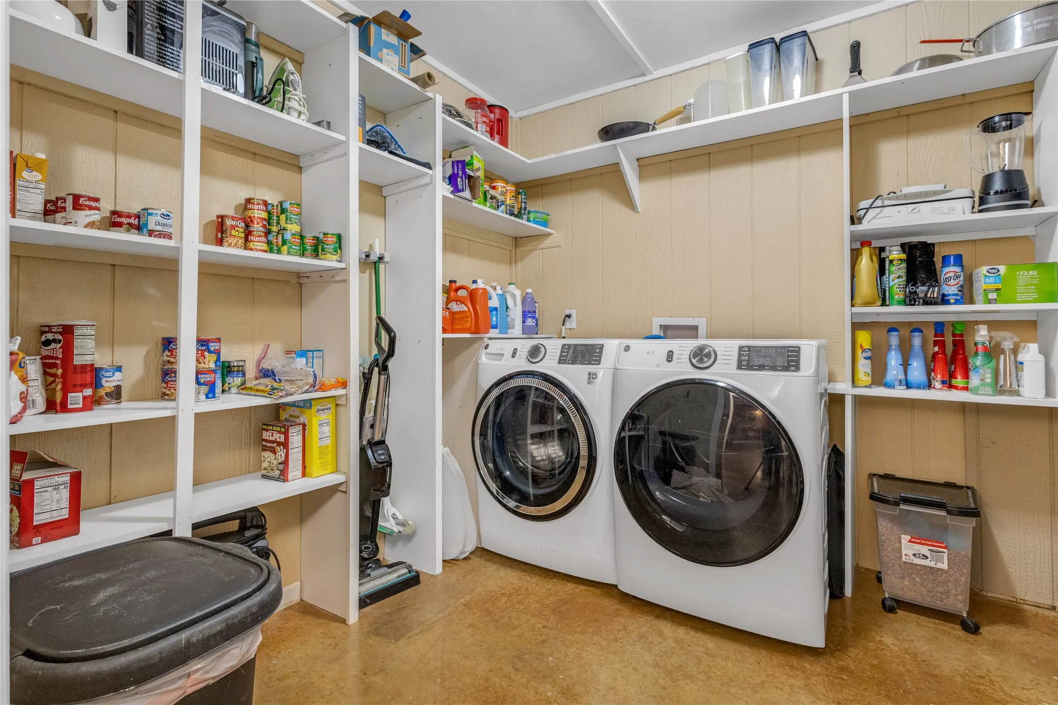 Single Family Residence For Sale in Wood County , 127 Mohican, Quitman, Texas 75783, 2 Bedroom, 2 Bathroom, Garage spaces, 1,840 Sqft, built in 2022, mls#21368488, Real Estate Agent in Quitman, Homes For Sale in Wood county, Homes For Sale in Quitman, Realtor in Quitman Texas, Real Estate Brokerage Independent Realty Texas, Luminita Cordes Realtor