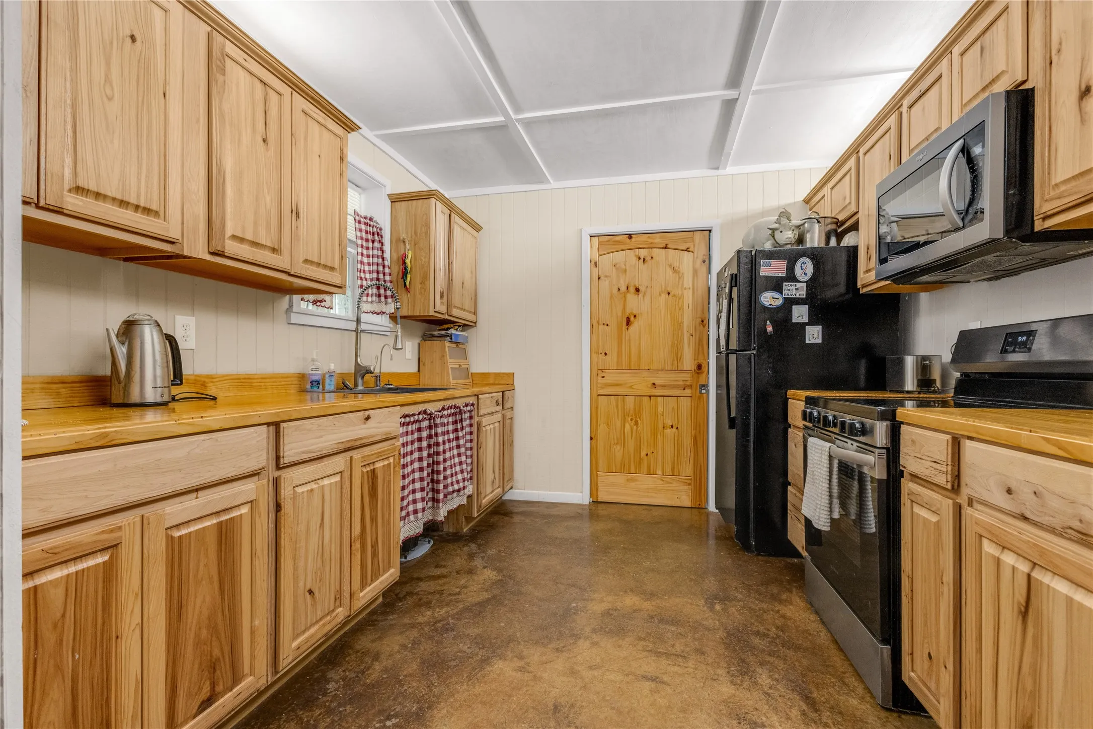Single Family Residence For Sale in Wood County , 127 Mohican, Quitman, Texas 75783, 2 Bedroom, 2 Bathroom, Garage spaces, 1,840 Sqft, built in 2022, mls#21368488, Real Estate Agent in Quitman, Homes For Sale in Wood county, Homes For Sale in Quitman, Realtor in Quitman Texas, Real Estate Brokerage Independent Realty Texas, Luminita Cordes Realtor