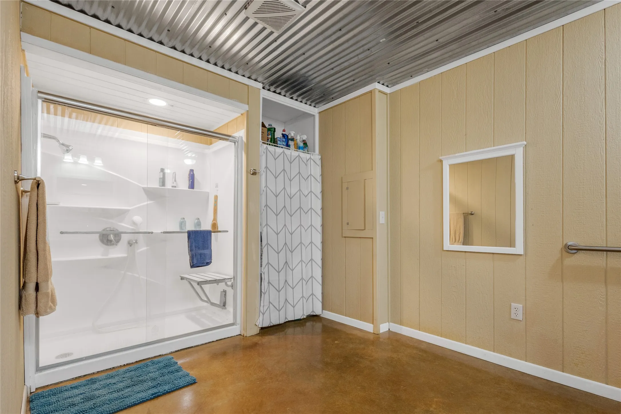 Single Family Residence For Sale in Wood County , 127 Mohican, Quitman, Texas 75783, 2 Bedroom, 2 Bathroom, Garage spaces, 1,840 Sqft, built in 2022, mls#21368488, Real Estate Agent in Quitman, Homes For Sale in Wood county, Homes For Sale in Quitman, Realtor in Quitman Texas, Real Estate Brokerage Independent Realty Texas, Luminita Cordes Realtor