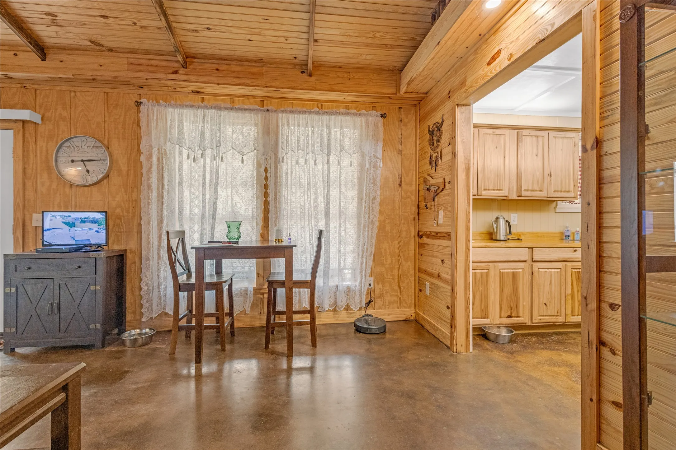 Single Family Residence For Sale in Wood County , 127 Mohican, Quitman, Texas 75783, 2 Bedroom, 2 Bathroom, Garage spaces, 1,840 Sqft, built in 2022, mls#21368488, Real Estate Agent in Quitman, Homes For Sale in Wood county, Homes For Sale in Quitman, Realtor in Quitman Texas, Real Estate Brokerage Independent Realty Texas, Luminita Cordes Realtor