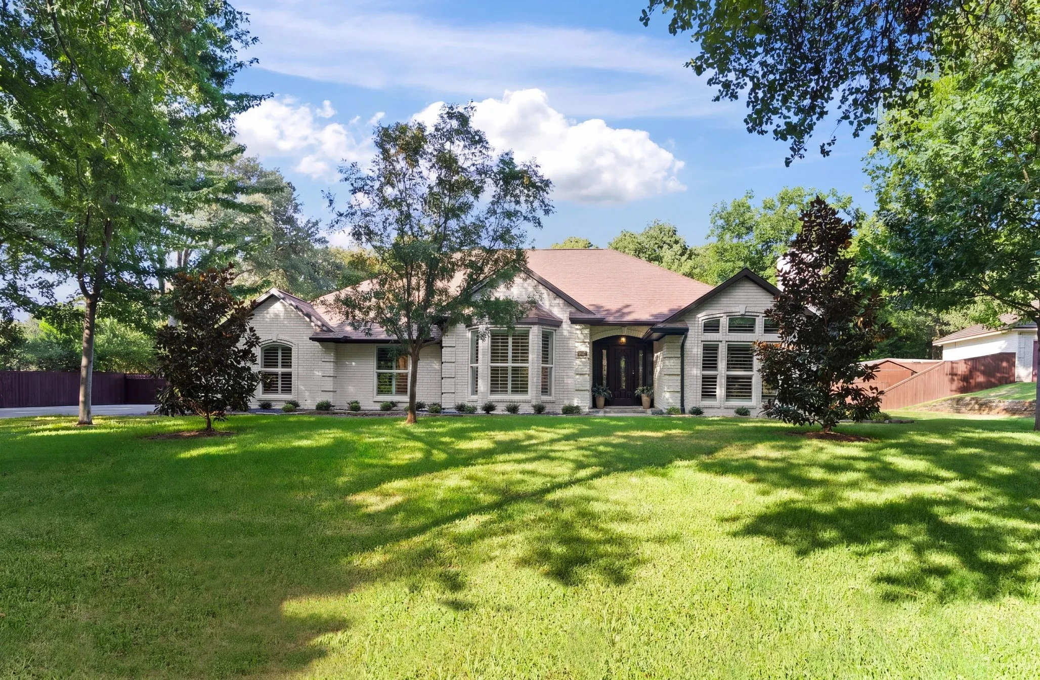 Single Family Residence For Sale in Denton County , 2625 Briar Patch Lane, Flower Mound, Texas 75022, 4 Bedroom, 3 Bathroom, 2 Garage spaces, 2,908 Sqft, built in 1990, mls#21366122, Real Estate Agent in Flower Mound, Homes For Sale in Denton county, Homes For Sale in Flower Mound, Realtor in Flower Mound Texas, Real Estate Brokerage Independent Realty Texas, Luminita Cordes Realtor