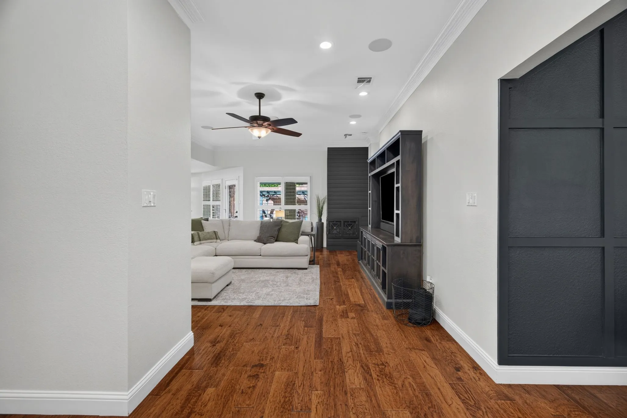 Single Family Residence For Sale in Denton County , 2625 Briar Patch Lane, Flower Mound, Texas 75022, 4 Bedroom, 3 Bathroom, 2 Garage spaces, 2,908 Sqft, built in 1990, mls#21366122, Real Estate Agent in Flower Mound, Homes For Sale in Denton county, Homes For Sale in Flower Mound, Realtor in Flower Mound Texas, Real Estate Brokerage Independent Realty Texas, Luminita Cordes Realtor
