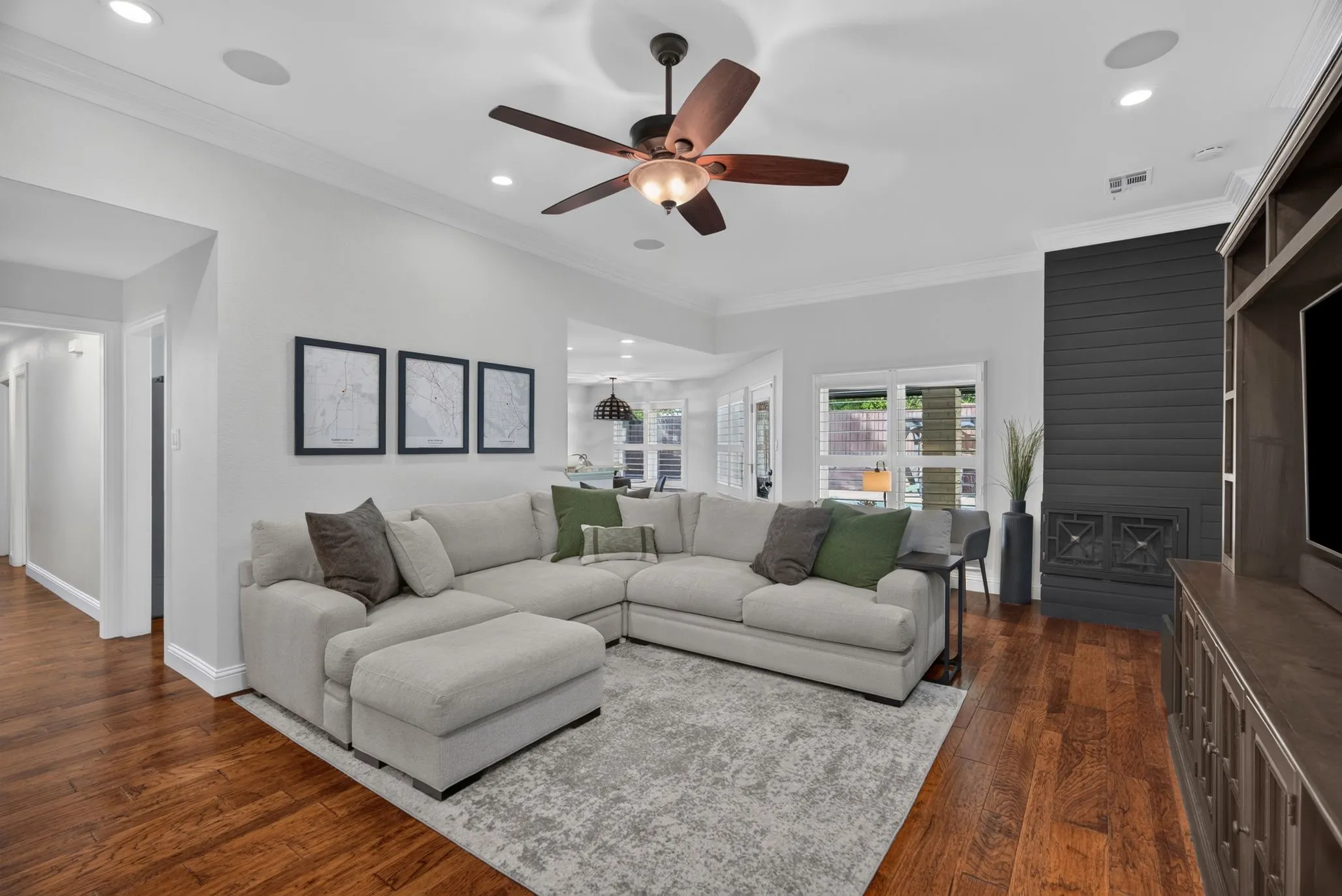 Single Family Residence For Sale in Denton County , 2625 Briar Patch Lane, Flower Mound, Texas 75022, 4 Bedroom, 3 Bathroom, 2 Garage spaces, 2,908 Sqft, built in 1990, mls#21366122, Real Estate Agent in Flower Mound, Homes For Sale in Denton county, Homes For Sale in Flower Mound, Realtor in Flower Mound Texas, Real Estate Brokerage Independent Realty Texas, Luminita Cordes Realtor