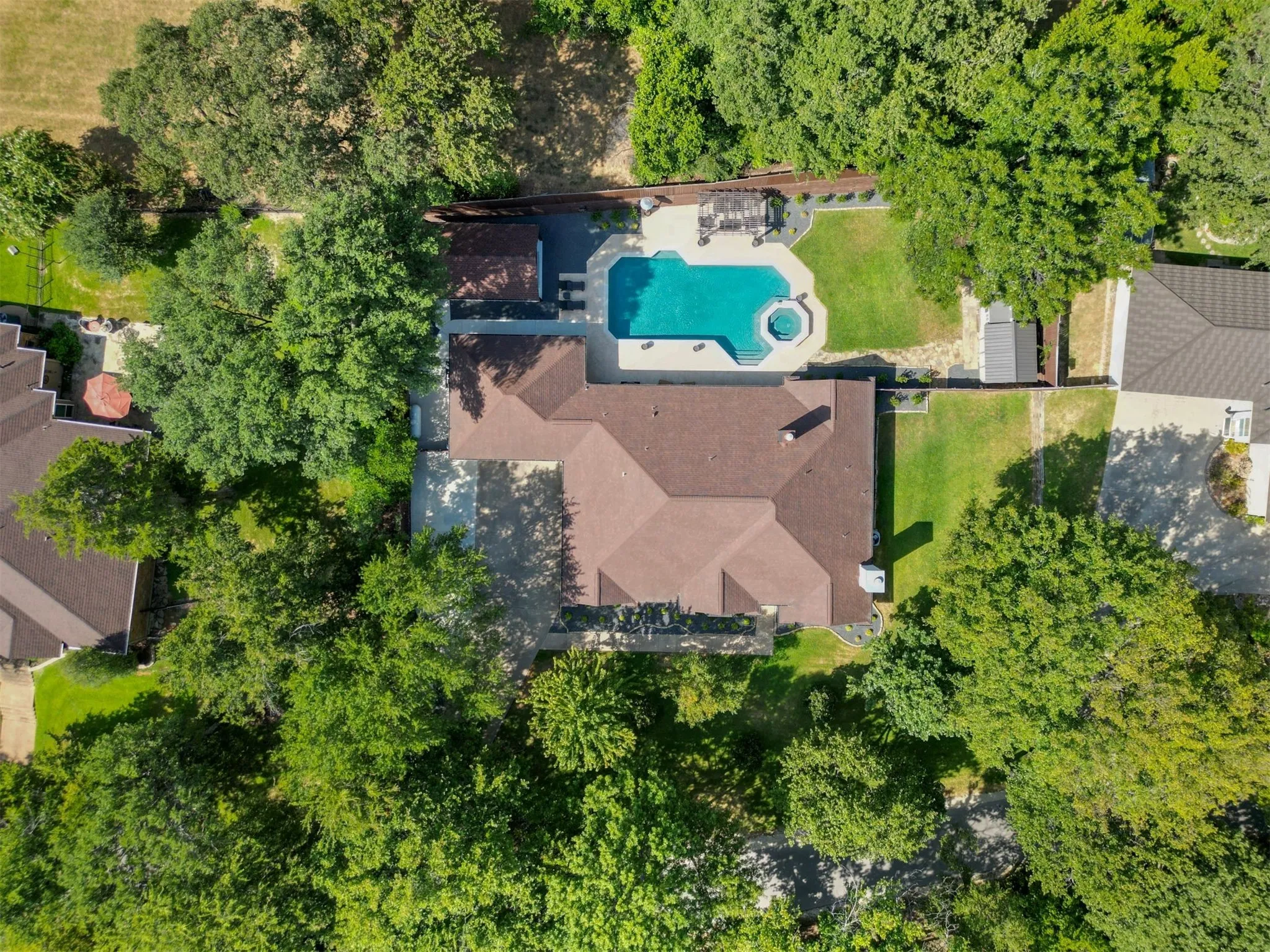 Single Family Residence For Sale in Denton County , 2625 Briar Patch Lane, Flower Mound, Texas 75022, 4 Bedroom, 3 Bathroom, 2 Garage spaces, 2,908 Sqft, built in 1990, mls#21366122, Real Estate Agent in Flower Mound, Homes For Sale in Denton county, Homes For Sale in Flower Mound, Realtor in Flower Mound Texas, Real Estate Brokerage Independent Realty Texas, Luminita Cordes Realtor