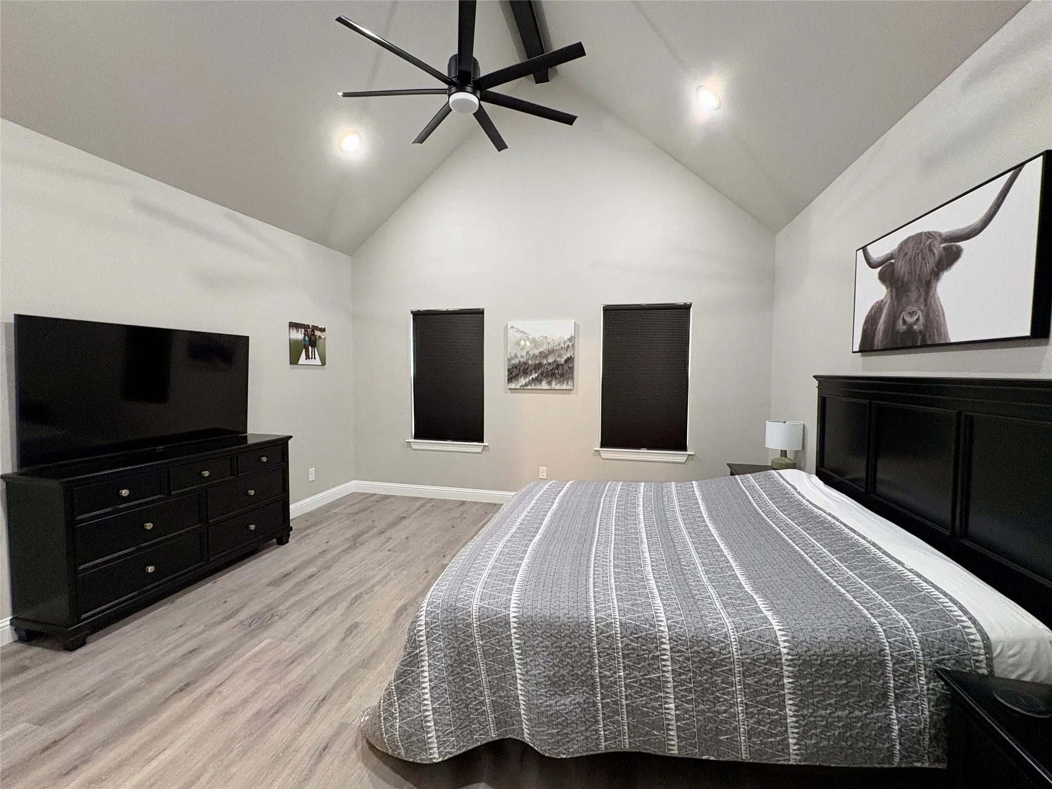 Single Family Residence For Sale in Grayson County , 192 Hagerman Road, Pottsboro, Texas 75076, 3 Bedroom, 3 Bathroom, 2 Garage spaces, 1,998 Sqft, built in 2023, mls#21368511, Real Estate Agent in Pottsboro, Homes For Sale in Grayson county, Homes For Sale in Pottsboro, Realtor in Pottsboro Texas, Real Estate Brokerage Independent Realty Texas, Luminita Cordes Realtor