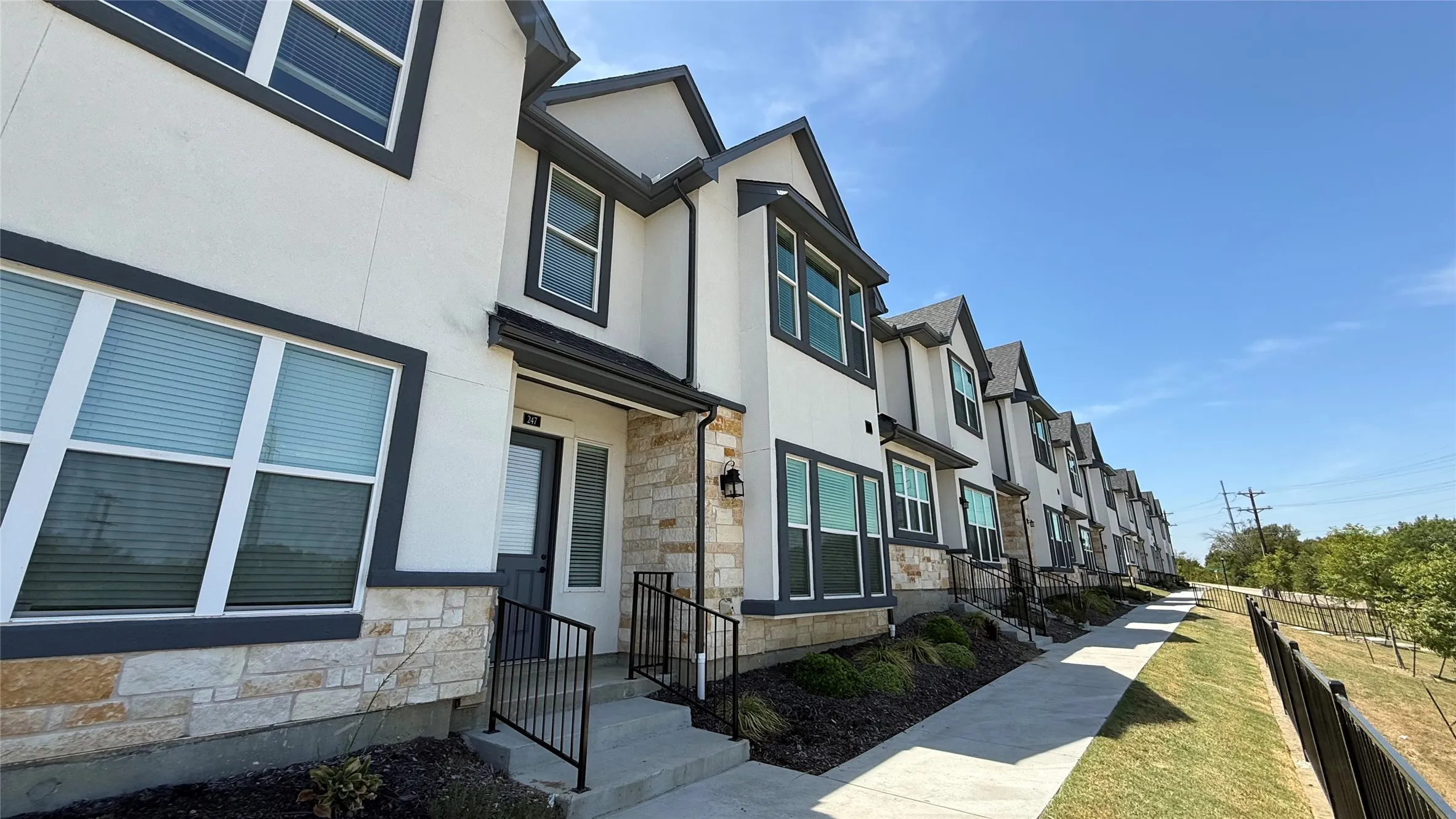 Townhouse For Rent in Denton County , 247 Mule Deer Mews, Frisco, Texas 75068, 4 Bedroom, 3 Bathroom, 2 Garage spaces, 2,206 Sqft, built in 2024, mls#21368516, Real Estate Agent in Frisco, Homes For Rent in Denton county, Homes For Rent in Frisco, Realtor in Frisco Texas, Real Estate Brokerage Independent Realty Texas, Luminita Cordes Realtor