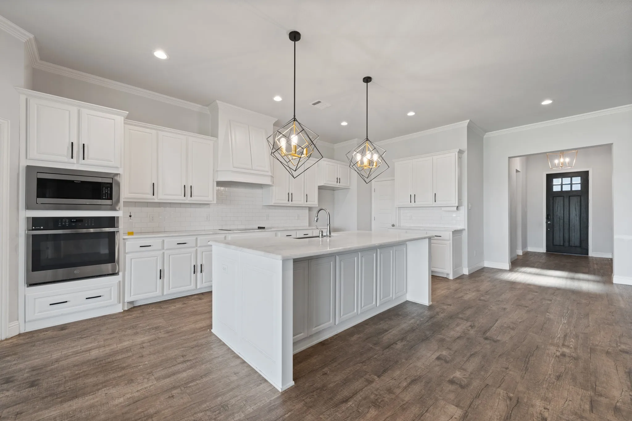 Single Family Residence For Sale in Johnson County , 125 Treys Way, Godley, Texas 76044, 4 Bedroom, 2 Bathroom, 2 Garage spaces, 2,660 Sqft, built in 2021, mls#21367672, Real Estate Agent in Godley, Homes For Sale in Johnson county, Homes For Sale in Godley, Realtor in Godley Texas, Real Estate Brokerage Independent Realty Texas, Luminita Cordes Realtor