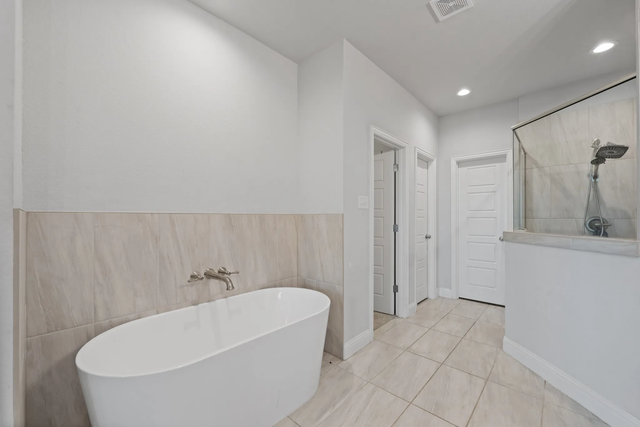 Single Family Residence For Sale in Johnson County , 125 Treys Way, Godley, Texas 76044, 4 Bedroom, 2 Bathroom, 2 Garage spaces, 2,660 Sqft, built in 2021, mls#21367672, Real Estate Agent in Godley, Homes For Sale in Johnson county, Homes For Sale in Godley, Realtor in Godley Texas, Real Estate Brokerage Independent Realty Texas, Luminita Cordes Realtor