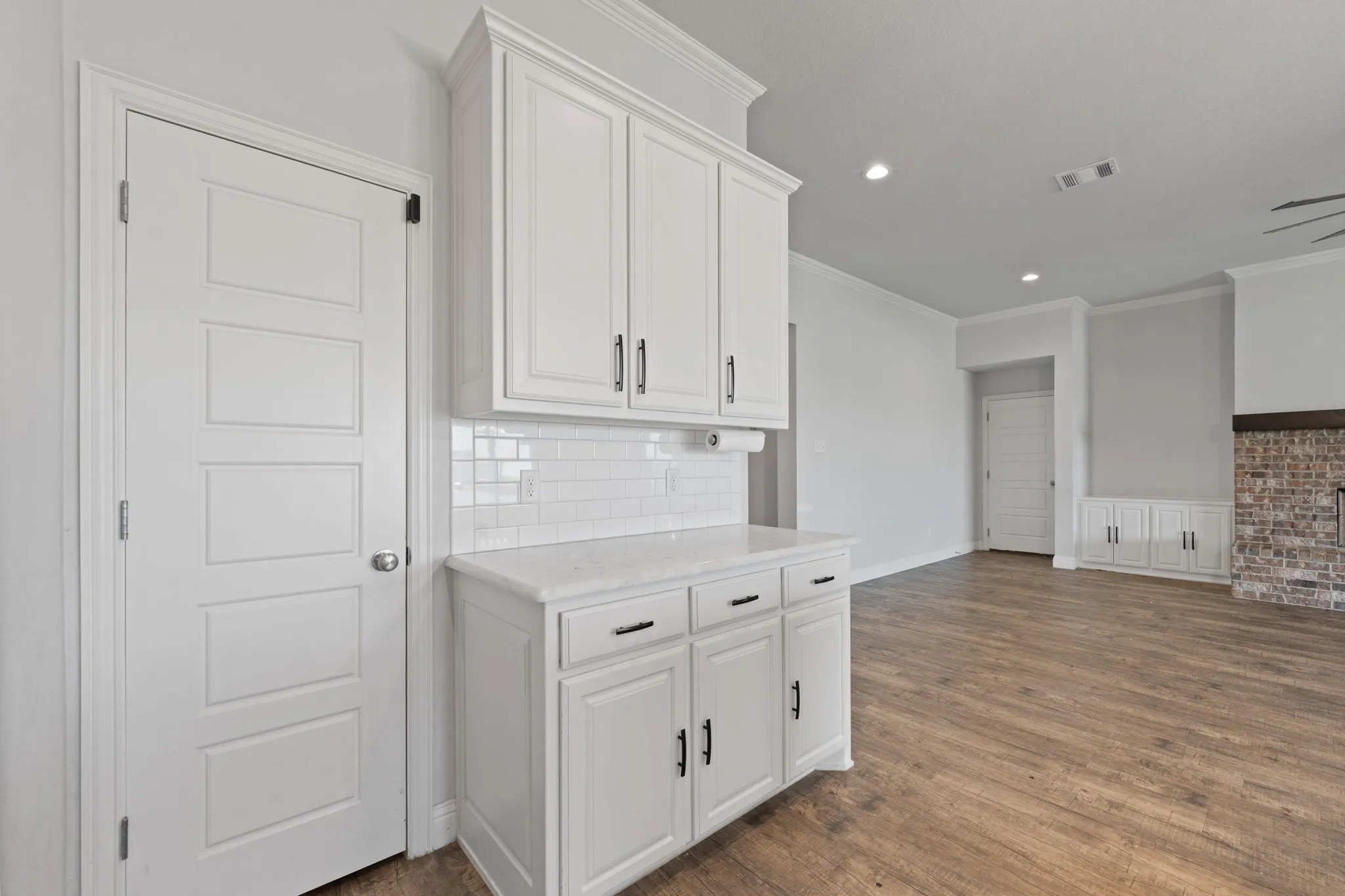 Single Family Residence For Sale in Johnson County , 125 Treys Way, Godley, Texas 76044, 4 Bedroom, 2 Bathroom, 2 Garage spaces, 2,660 Sqft, built in 2021, mls#21367672, Real Estate Agent in Godley, Homes For Sale in Johnson county, Homes For Sale in Godley, Realtor in Godley Texas, Real Estate Brokerage Independent Realty Texas, Luminita Cordes Realtor