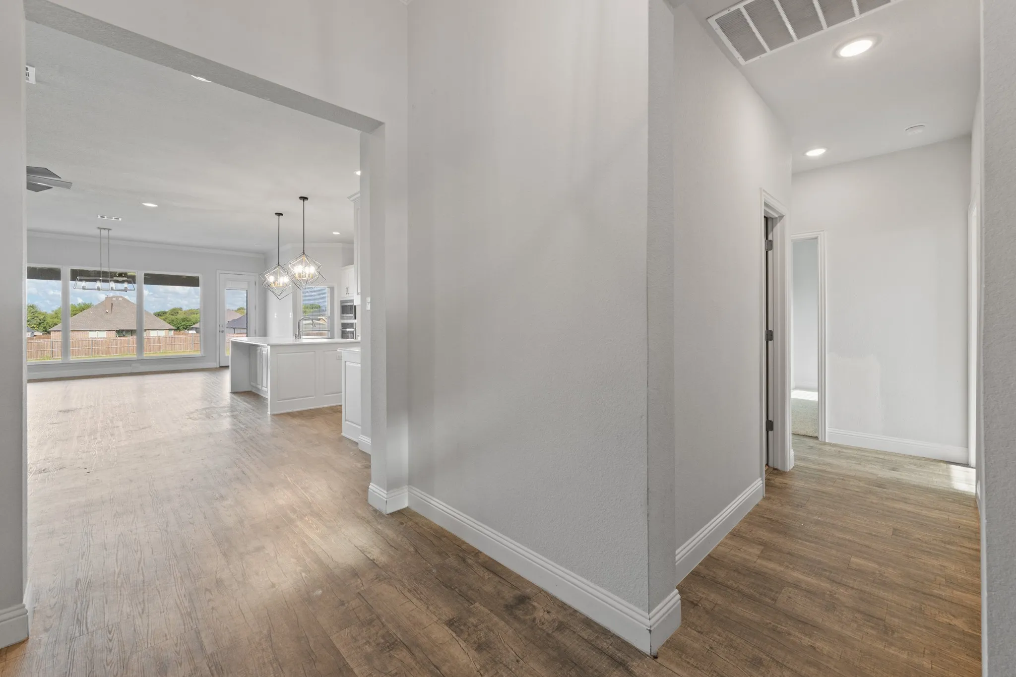 Single Family Residence For Sale in Johnson County , 125 Treys Way, Godley, Texas 76044, 4 Bedroom, 2 Bathroom, 2 Garage spaces, 2,660 Sqft, built in 2021, mls#21367672, Real Estate Agent in Godley, Homes For Sale in Johnson county, Homes For Sale in Godley, Realtor in Godley Texas, Real Estate Brokerage Independent Realty Texas, Luminita Cordes Realtor