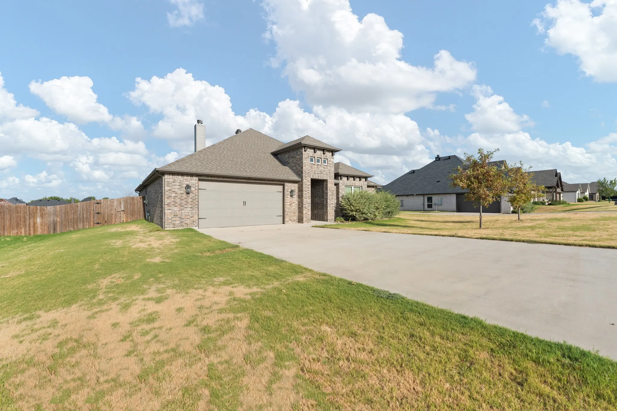 Single Family Residence For Sale in Johnson County , 125 Treys Way, Godley, Texas 76044, 4 Bedroom, 2 Bathroom, 2 Garage spaces, 2,660 Sqft, built in 2021, mls#21367672, Real Estate Agent in Godley, Homes For Sale in Johnson county, Homes For Sale in Godley, Realtor in Godley Texas, Real Estate Brokerage Independent Realty Texas, Luminita Cordes Realtor