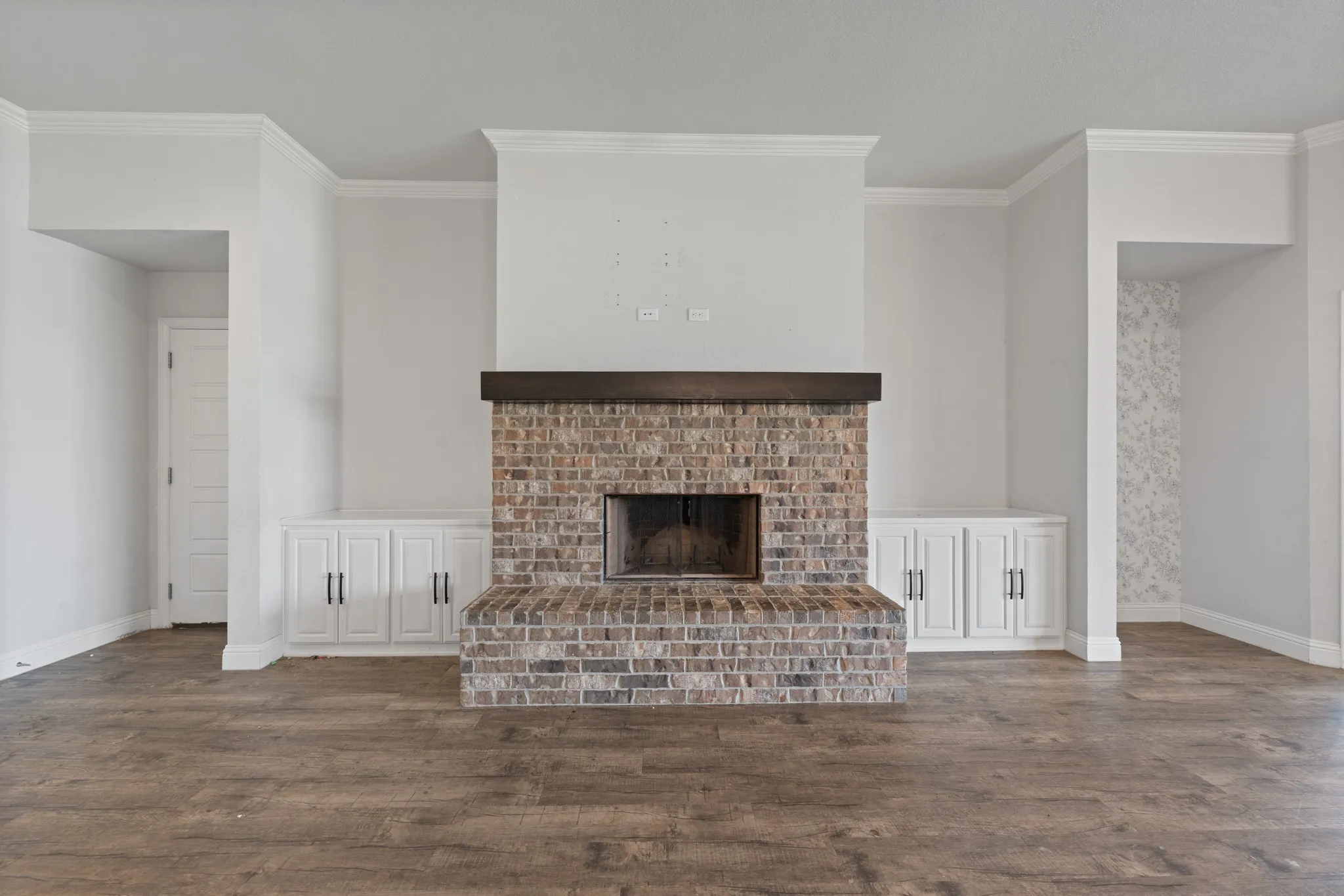 Single Family Residence For Sale in Johnson County , 125 Treys Way, Godley, Texas 76044, 4 Bedroom, 2 Bathroom, 2 Garage spaces, 2,660 Sqft, built in 2021, mls#21367672, Real Estate Agent in Godley, Homes For Sale in Johnson county, Homes For Sale in Godley, Realtor in Godley Texas, Real Estate Brokerage Independent Realty Texas, Luminita Cordes Realtor