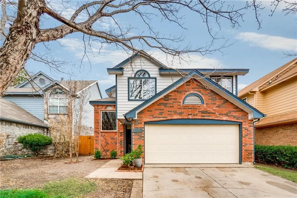 Single Family Residence For Rent in Denton County , 1203 Lone Wolf Trail, Carrollton, Texas 75007, 3 Bedroom, 3 Bathroom, 2 Garage spaces, 1,687 Sqft, built in 1987, mls#21368520, Real Estate Agent in Carrollton, Homes For Rent in Denton county, Homes For Rent in Carrollton, Realtor in Carrollton Texas, Real Estate Brokerage Independent Realty Texas, Luminita Cordes Realtor