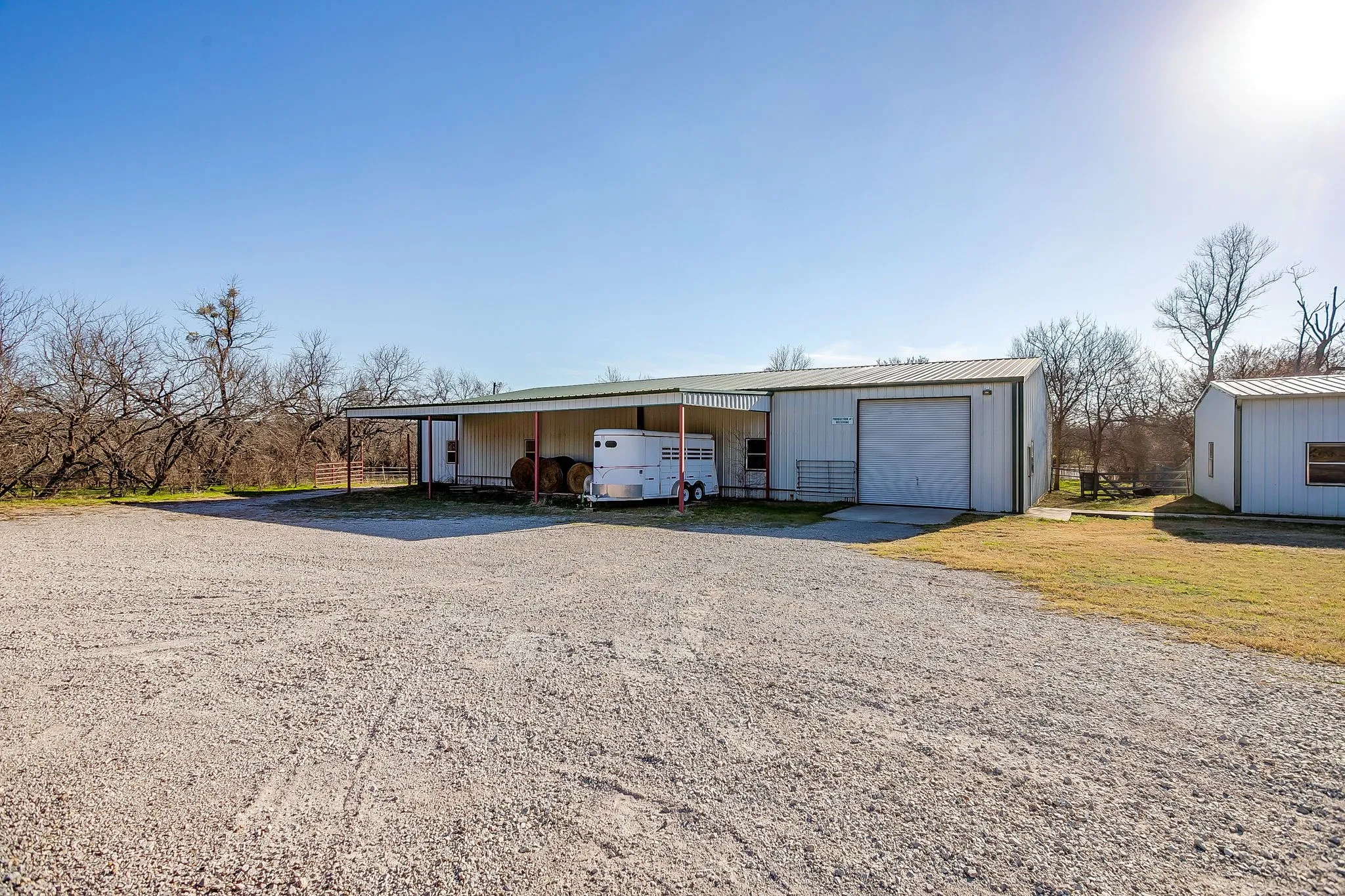 Single Family Residence For Sale in Palo Pinto County , 4763 Blue Flat Road, Gordon, Texas 76453, 3 Bedroom, 2 Bathroom, Garage spaces, 1,980 Sqft, built in 1991, mls#21368519, Real Estate Agent in Gordon, Homes For Sale in Palo Pinto county, Homes For Sale in Gordon, Realtor in Gordon Texas, Real Estate Brokerage Independent Realty Texas, Luminita Cordes Realtor