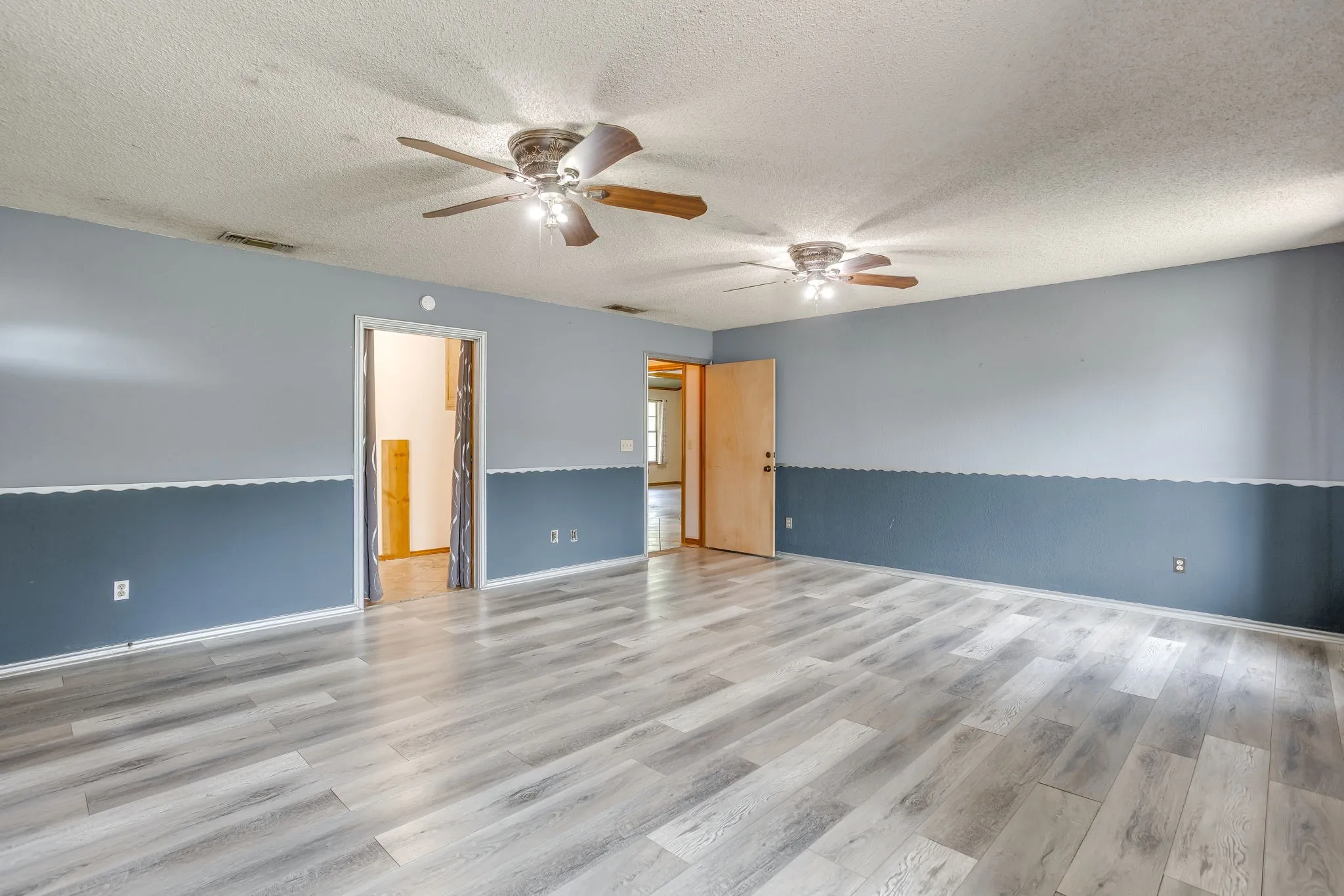 Single Family Residence For Sale in Palo Pinto County , 4763 Blue Flat Road, Gordon, Texas 76453, 3 Bedroom, 2 Bathroom, Garage spaces, 1,980 Sqft, built in 1991, mls#21368519, Real Estate Agent in Gordon, Homes For Sale in Palo Pinto county, Homes For Sale in Gordon, Realtor in Gordon Texas, Real Estate Brokerage Independent Realty Texas, Luminita Cordes Realtor