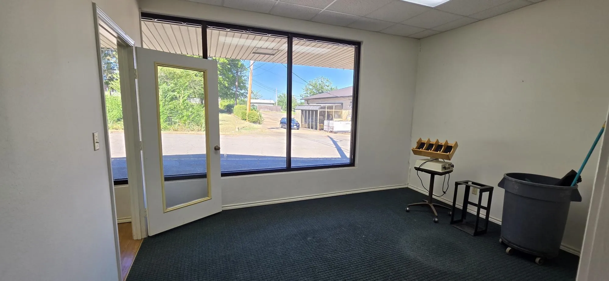 Front office 2