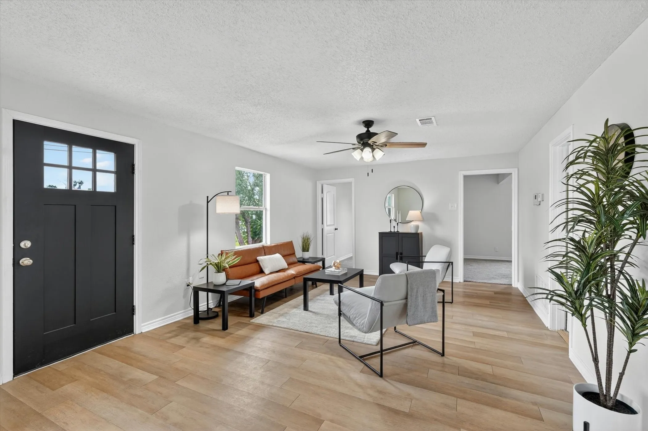 Single Family Residence For Sale in Collin County , 1116 Bozman Road, Wylie, Texas 75098, 3 Bedroom, 2 Bathroom, Garage spaces, 1,200 Sqft, built in 1962, mls#21368523, Real Estate Agent in Wylie, Homes For Sale in Collin county, Homes For Sale in Wylie, Realtor in Wylie Texas, Real Estate Brokerage Independent Realty Texas, Luminita Cordes Realtor