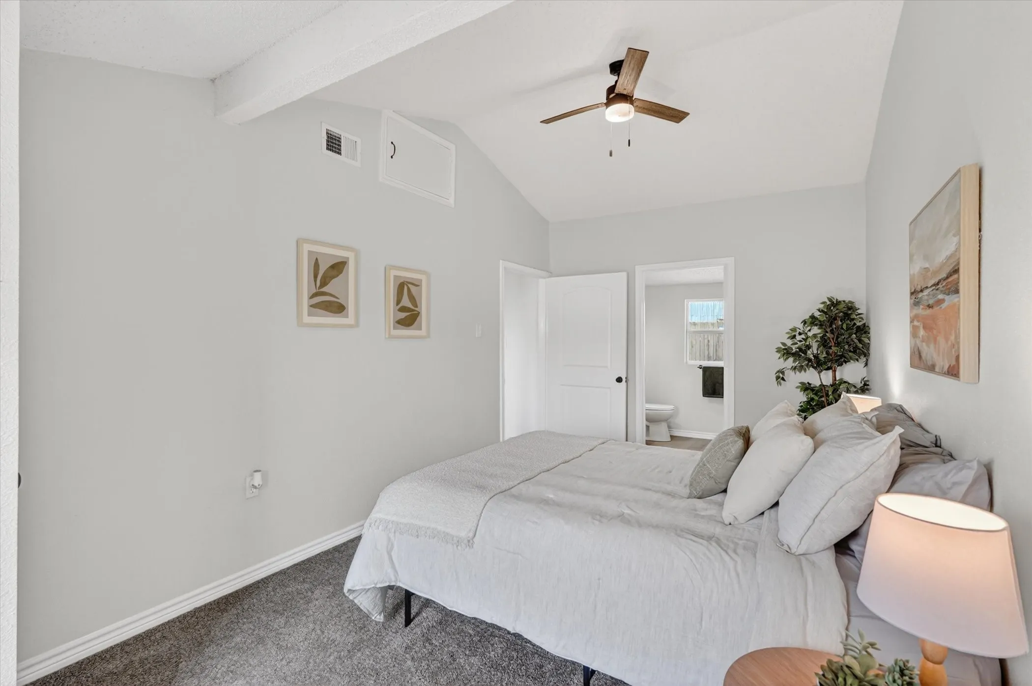Single Family Residence For Sale in Collin County , 1116 Bozman Road, Wylie, Texas 75098, 3 Bedroom, 2 Bathroom, Garage spaces, 1,200 Sqft, built in 1962, mls#21368523, Real Estate Agent in Wylie, Homes For Sale in Collin county, Homes For Sale in Wylie, Realtor in Wylie Texas, Real Estate Brokerage Independent Realty Texas, Luminita Cordes Realtor