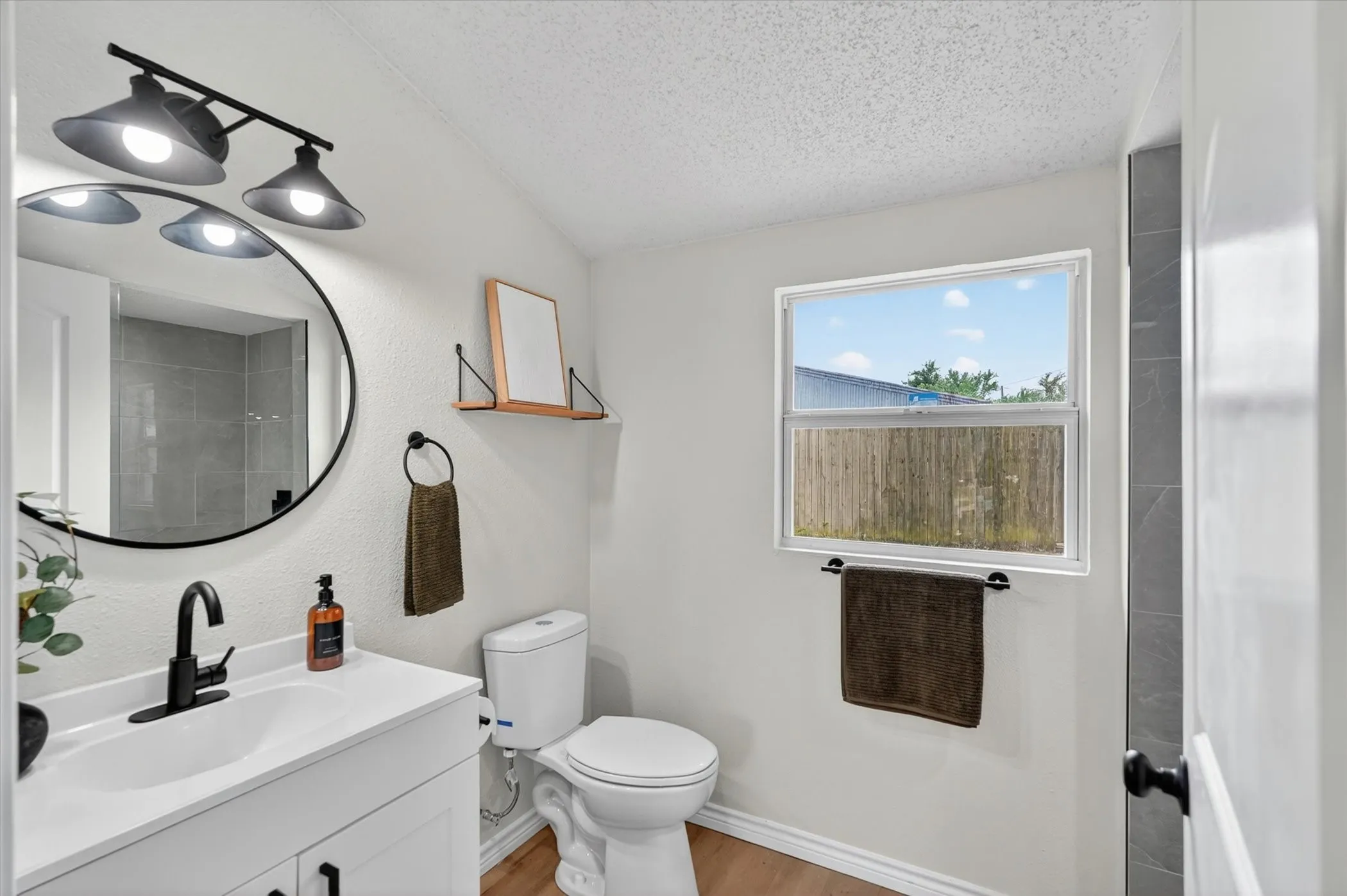 Single Family Residence For Sale in Collin County , 1116 Bozman Road, Wylie, Texas 75098, 3 Bedroom, 2 Bathroom, Garage spaces, 1,200 Sqft, built in 1962, mls#21368523, Real Estate Agent in Wylie, Homes For Sale in Collin county, Homes For Sale in Wylie, Realtor in Wylie Texas, Real Estate Brokerage Independent Realty Texas, Luminita Cordes Realtor