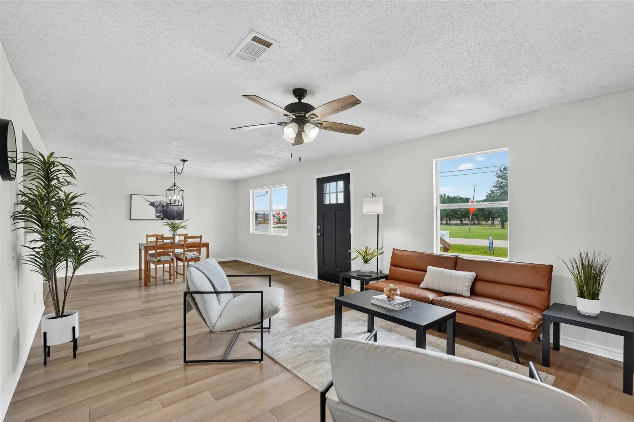 Single Family Residence For Sale in Collin County , 1116 Bozman Road, Wylie, Texas 75098, 3 Bedroom, 2 Bathroom, Garage spaces, 1,200 Sqft, built in 1962, mls#21368523, Real Estate Agent in Wylie, Homes For Sale in Collin county, Homes For Sale in Wylie, Realtor in Wylie Texas, Real Estate Brokerage Independent Realty Texas, Luminita Cordes Realtor