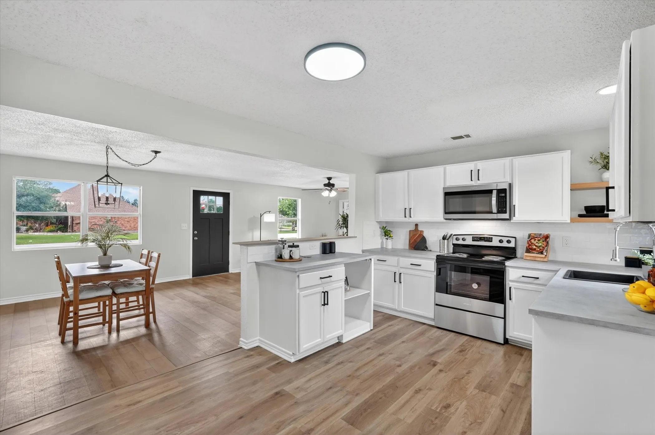 Single Family Residence For Sale in Collin County , 1116 Bozman Road, Wylie, Texas 75098, 3 Bedroom, 2 Bathroom, Garage spaces, 1,200 Sqft, built in 1962, mls#21368523, Real Estate Agent in Wylie, Homes For Sale in Collin county, Homes For Sale in Wylie, Realtor in Wylie Texas, Real Estate Brokerage Independent Realty Texas, Luminita Cordes Realtor