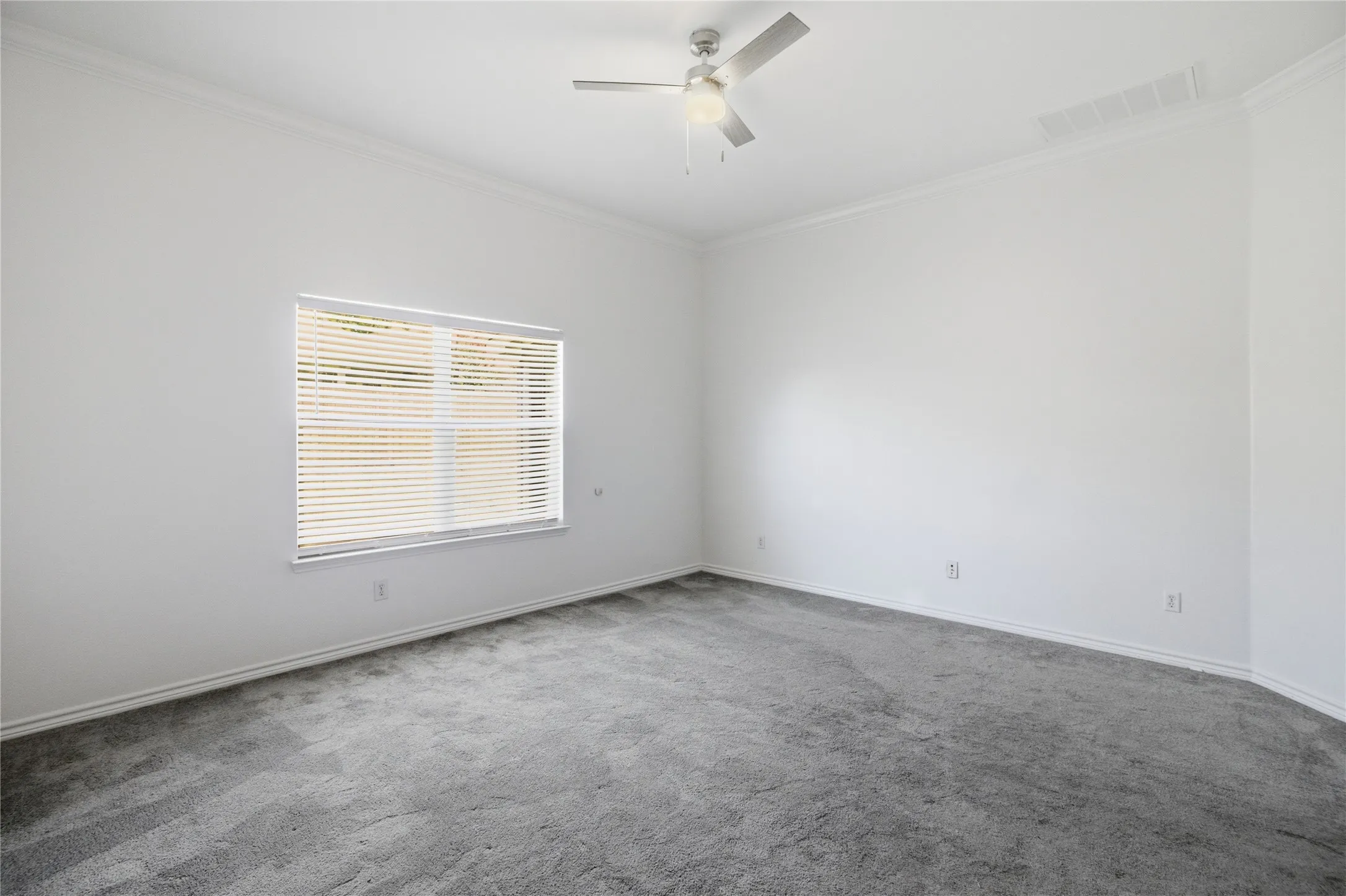Single Family Residence For Sale in Kaufman County , 2030 Diamondback, Forney, Texas 75126, 4 Bedroom, 3 Bathroom, 2 Garage spaces, 2,432 Sqft, built in 2008, Price $379,000, mls#21363591, Real Estate Agent in Forney, Homes For Sale in Kaufman county, Homes For Sale in Forney, Realtor in Forney Texas, Real Estate Brokerage Independent Realty Texas, Luminita Cordes Realtor