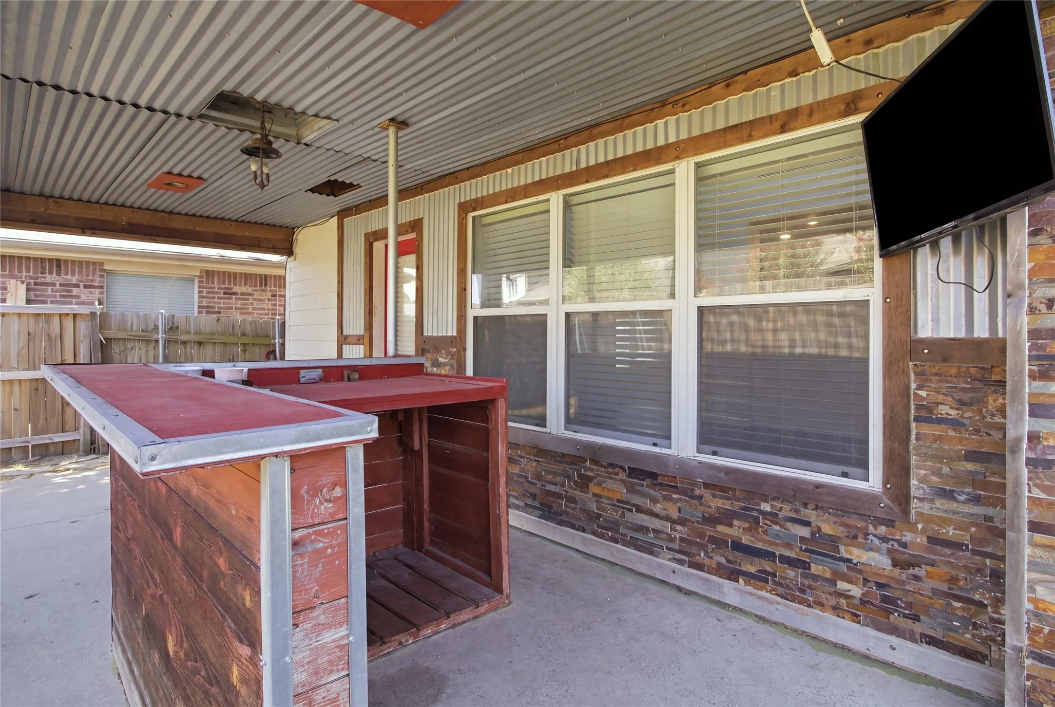 Single Family Residence For Sale in Kaufman County , 2030 Diamondback, Forney, Texas 75126, 4 Bedroom, 3 Bathroom, 2 Garage spaces, 2,432 Sqft, built in 2008, Price $379,000, mls#21363591, Real Estate Agent in Forney, Homes For Sale in Kaufman county, Homes For Sale in Forney, Realtor in Forney Texas, Real Estate Brokerage Independent Realty Texas, Luminita Cordes Realtor