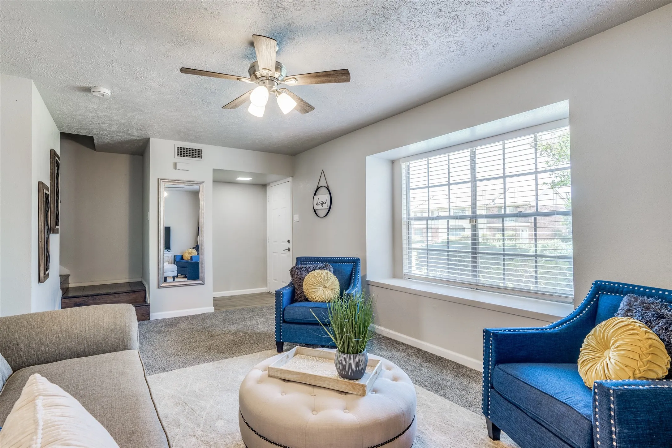 Townhouse For Rent in Dallas County , 7 W Mountain Lane 37, Grand Prairie, Texas 75052, 3 Bedroom, 3 Bathroom, Garage spaces, 1,562 Sqft, built in 1971, mls#21368065, Real Estate Agent in Grand Prairie, Homes For Rent in Dallas county, Homes For Rent in Grand Prairie, Realtor in Grand Prairie Texas, Real Estate Brokerage Independent Realty Texas, Luminita Cordes Realtor