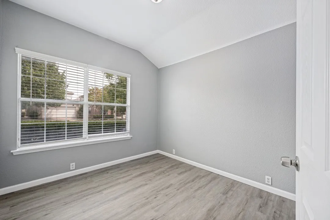 Single Family Residence For Sale in Tarrant County , 2509 Aiken Lane, Fort Worth, Texas 76123, 4 Bedroom, 2 Bathroom, 2 Garage spaces, 1,830 Sqft, built in 2003, mls#21368545, Real Estate Agent in Fort Worth, Homes For Sale in Tarrant county, Homes For Sale in Fort Worth, Realtor in Fort Worth Texas, Real Estate Brokerage Independent Realty Texas, Luminita Cordes Realtor