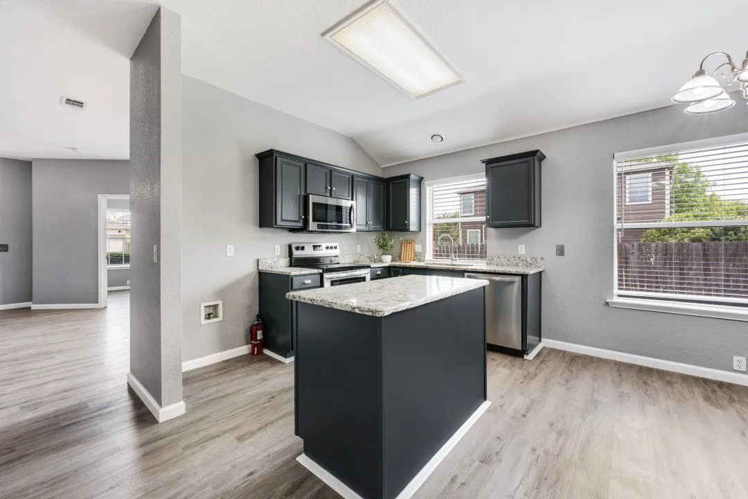 Single Family Residence For Sale in Tarrant County , 2509 Aiken Lane, Fort Worth, Texas 76123, 4 Bedroom, 2 Bathroom, 2 Garage spaces, 1,830 Sqft, built in 2003, mls#21368545, Real Estate Agent in Fort Worth, Homes For Sale in Tarrant county, Homes For Sale in Fort Worth, Realtor in Fort Worth Texas, Real Estate Brokerage Independent Realty Texas, Luminita Cordes Realtor