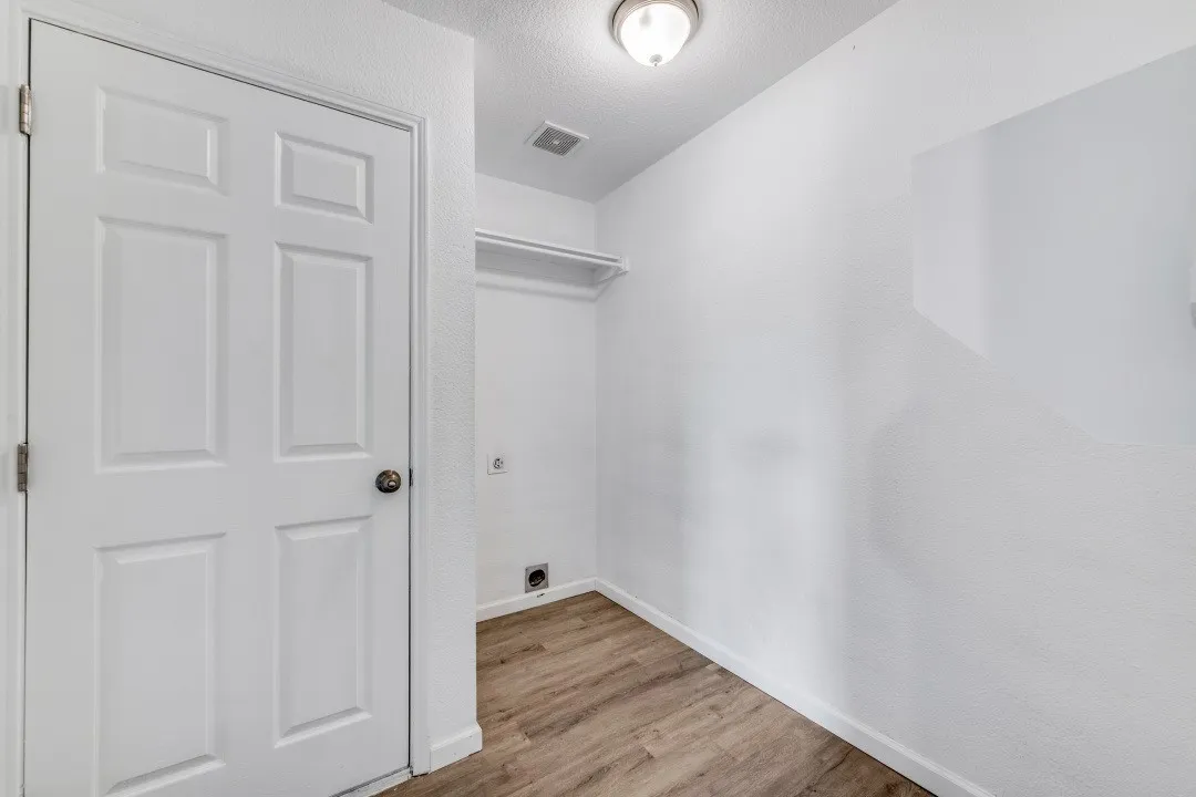 Single Family Residence For Sale in Tarrant County , 2509 Aiken Lane, Fort Worth, Texas 76123, 4 Bedroom, 2 Bathroom, 2 Garage spaces, 1,830 Sqft, built in 2003, mls#21368545, Real Estate Agent in Fort Worth, Homes For Sale in Tarrant county, Homes For Sale in Fort Worth, Realtor in Fort Worth Texas, Real Estate Brokerage Independent Realty Texas, Luminita Cordes Realtor
