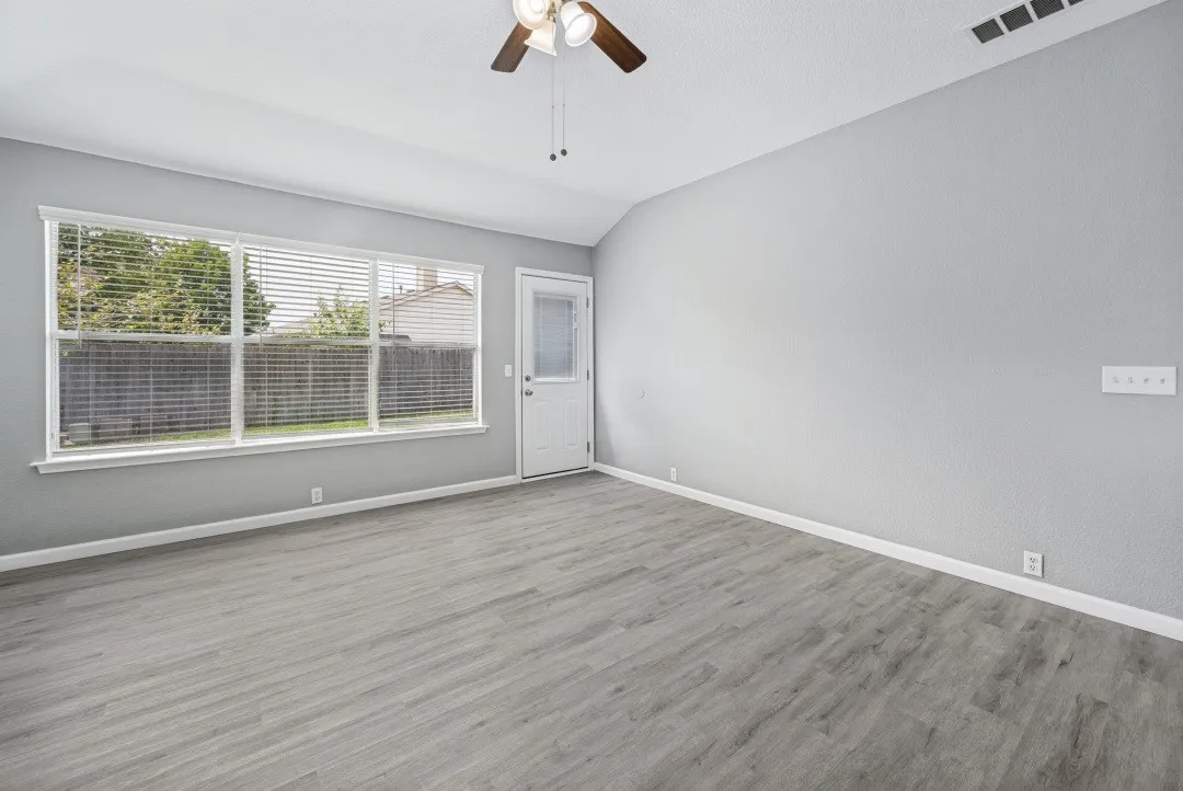Single Family Residence For Sale in Tarrant County , 2509 Aiken Lane, Fort Worth, Texas 76123, 4 Bedroom, 2 Bathroom, 2 Garage spaces, 1,830 Sqft, built in 2003, mls#21368545, Real Estate Agent in Fort Worth, Homes For Sale in Tarrant county, Homes For Sale in Fort Worth, Realtor in Fort Worth Texas, Real Estate Brokerage Independent Realty Texas, Luminita Cordes Realtor