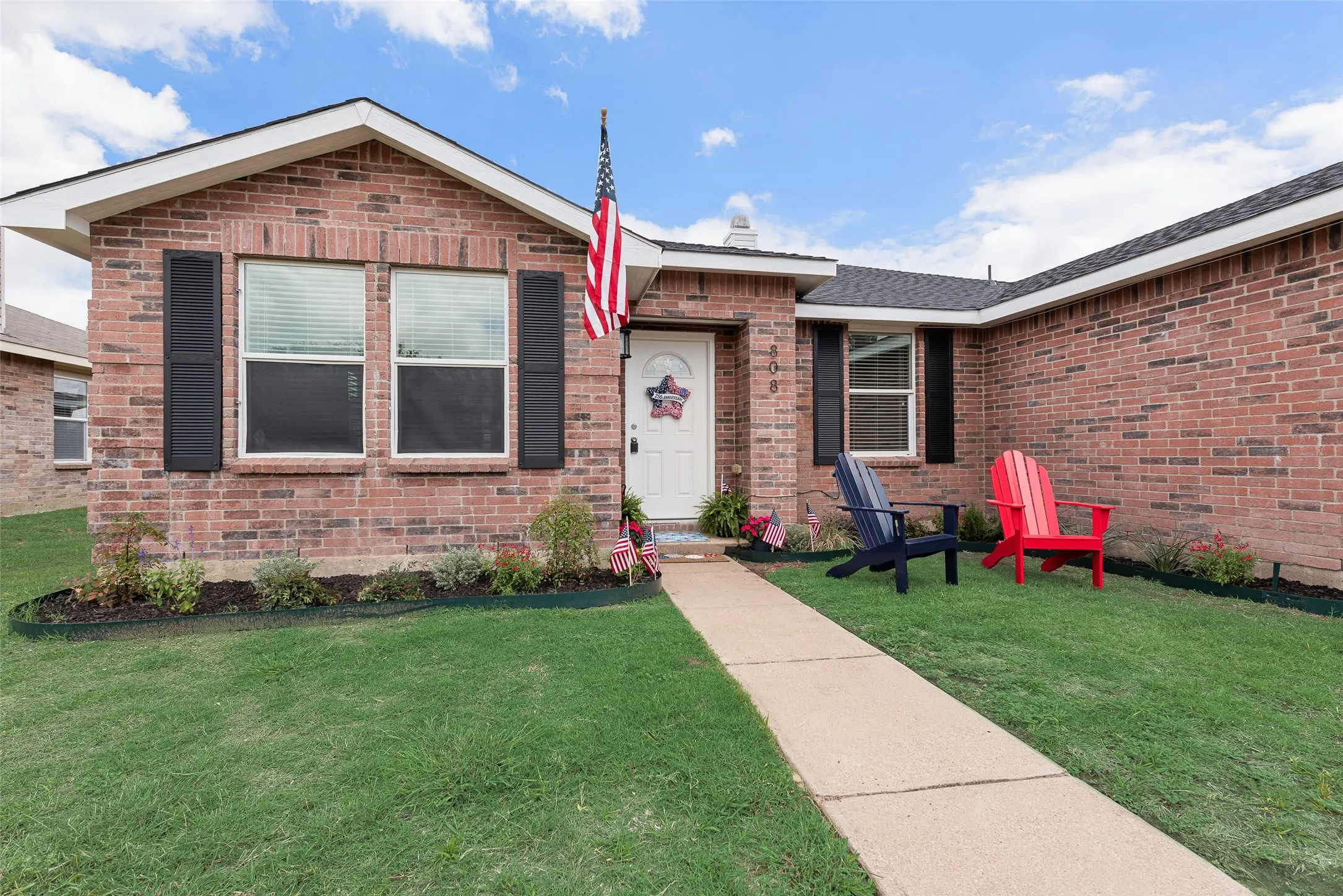 Single Family Residence For Sale in Tarrant County , 9037 Troy Drive, Fort Worth, Texas 76123, 4 Bedroom, 2 Bathroom, 2 Garage spaces, 2,266 Sqft, built in 2006, mls#21367960, Real Estate Agent in Fort Worth, Homes For Sale in Tarrant county, Homes For Sale in Fort Worth, Realtor in Fort Worth Texas, Real Estate Brokerage Independent Realty Texas, Luminita Cordes Realtor